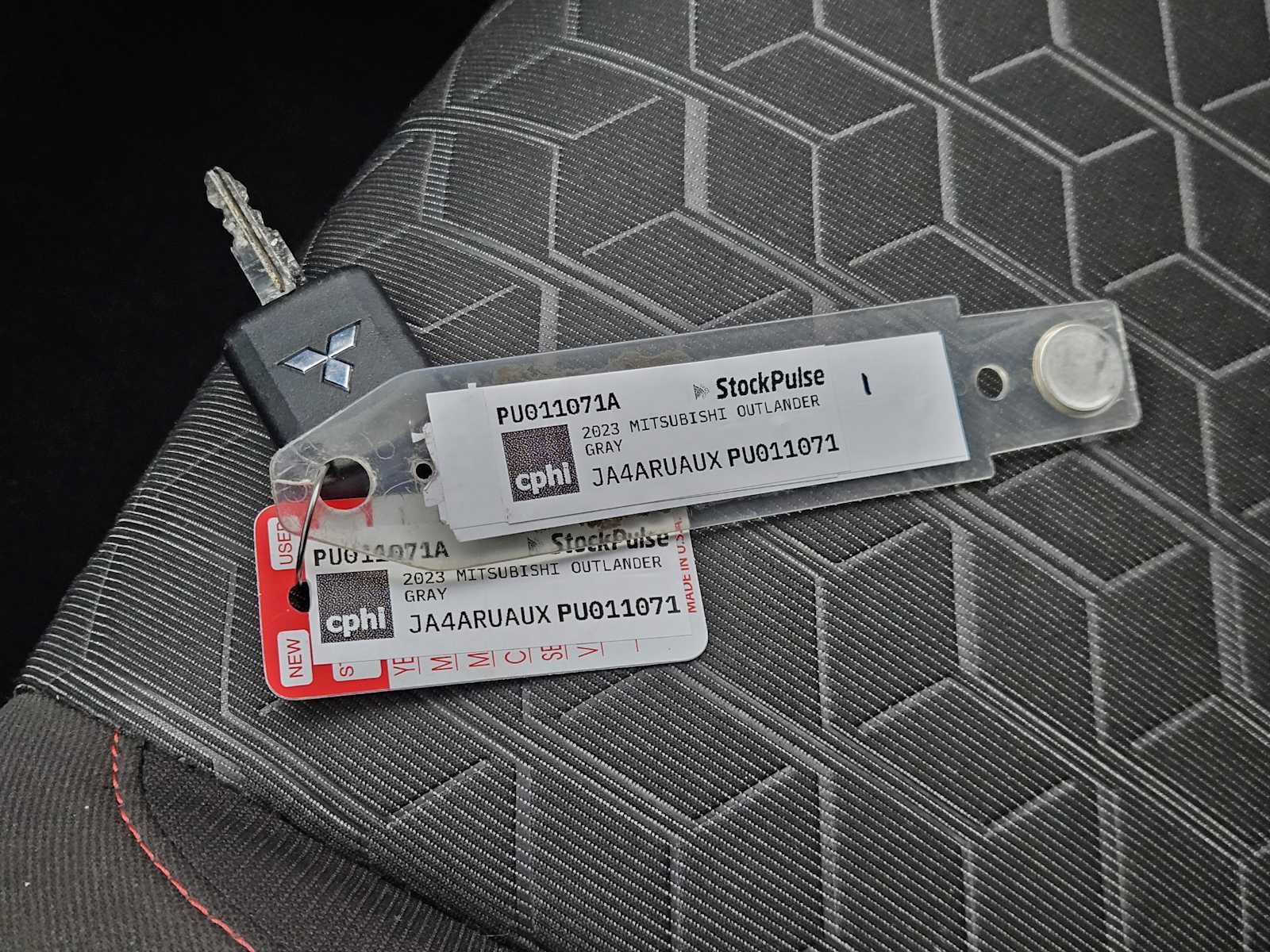 Thumbnail: 2023 Mitsubishi Outlander Sport - 31