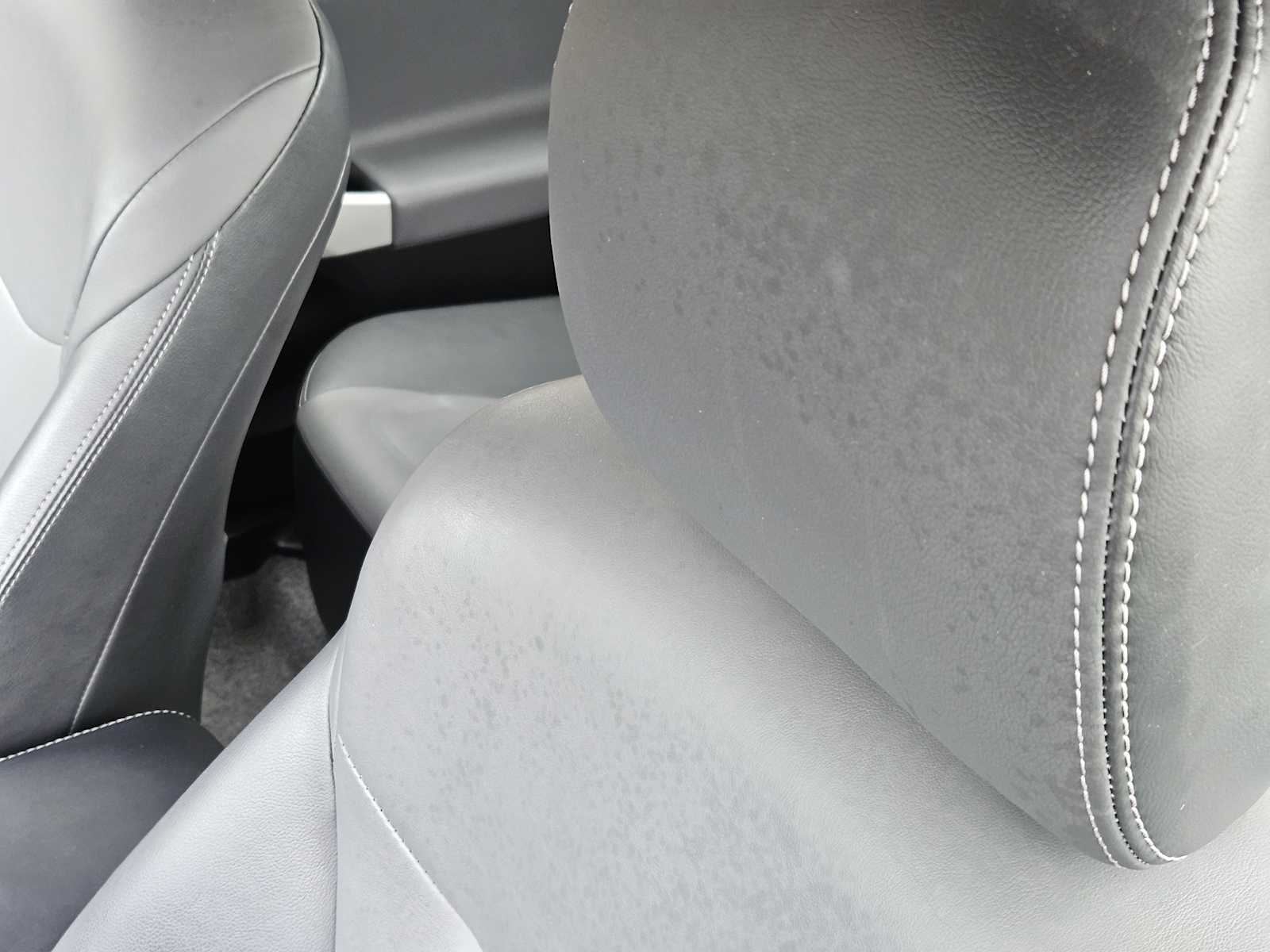 Thumbnail: 2014 Toyota Prius - 15