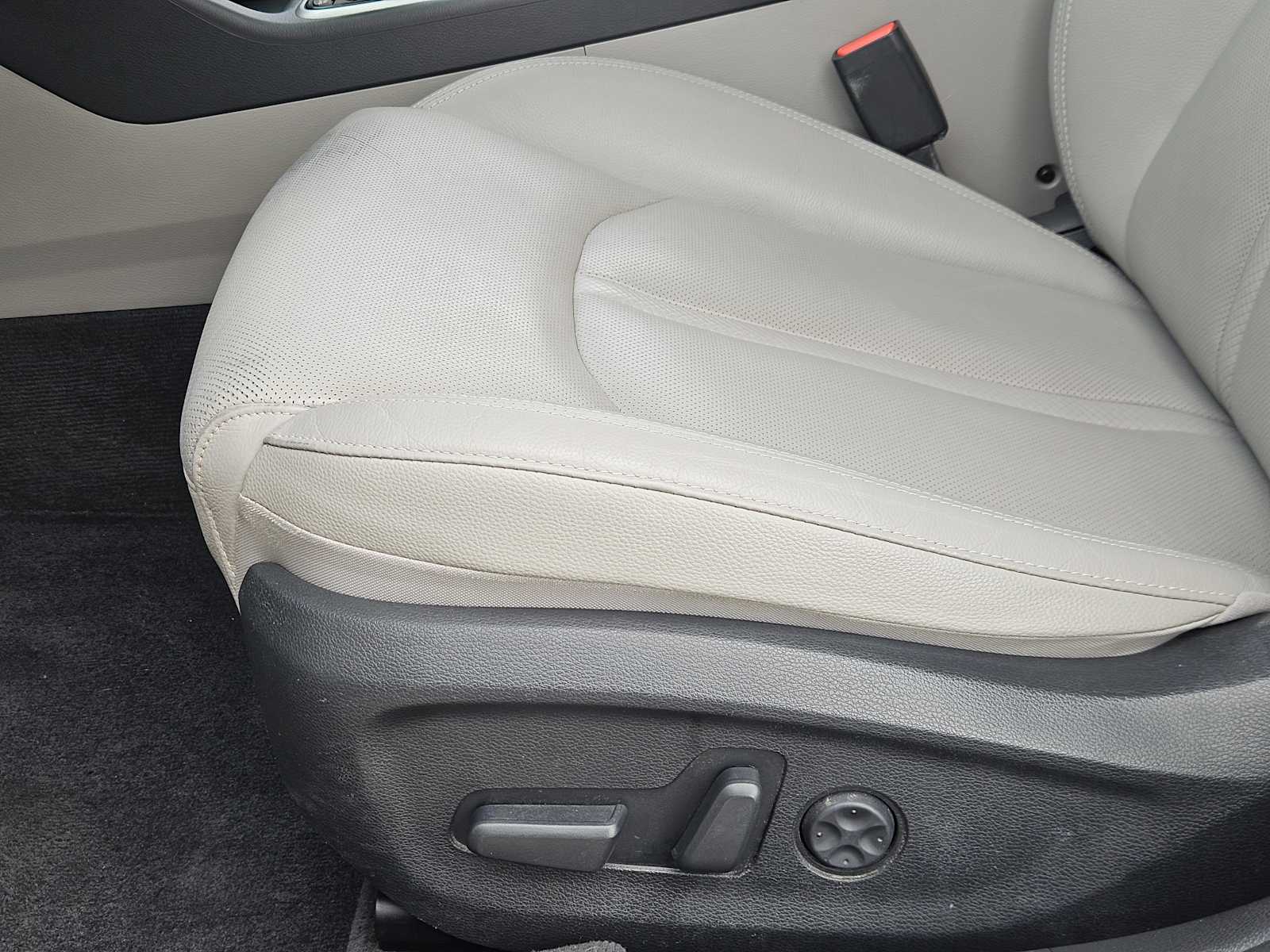 Thumbnail: 2019 Hyundai Sonata - 24