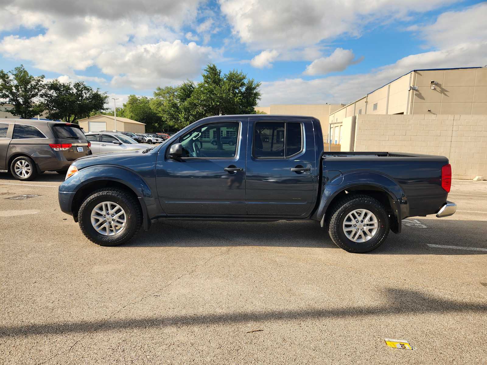 Thumbnail: 2017 Nissan Frontier - 4