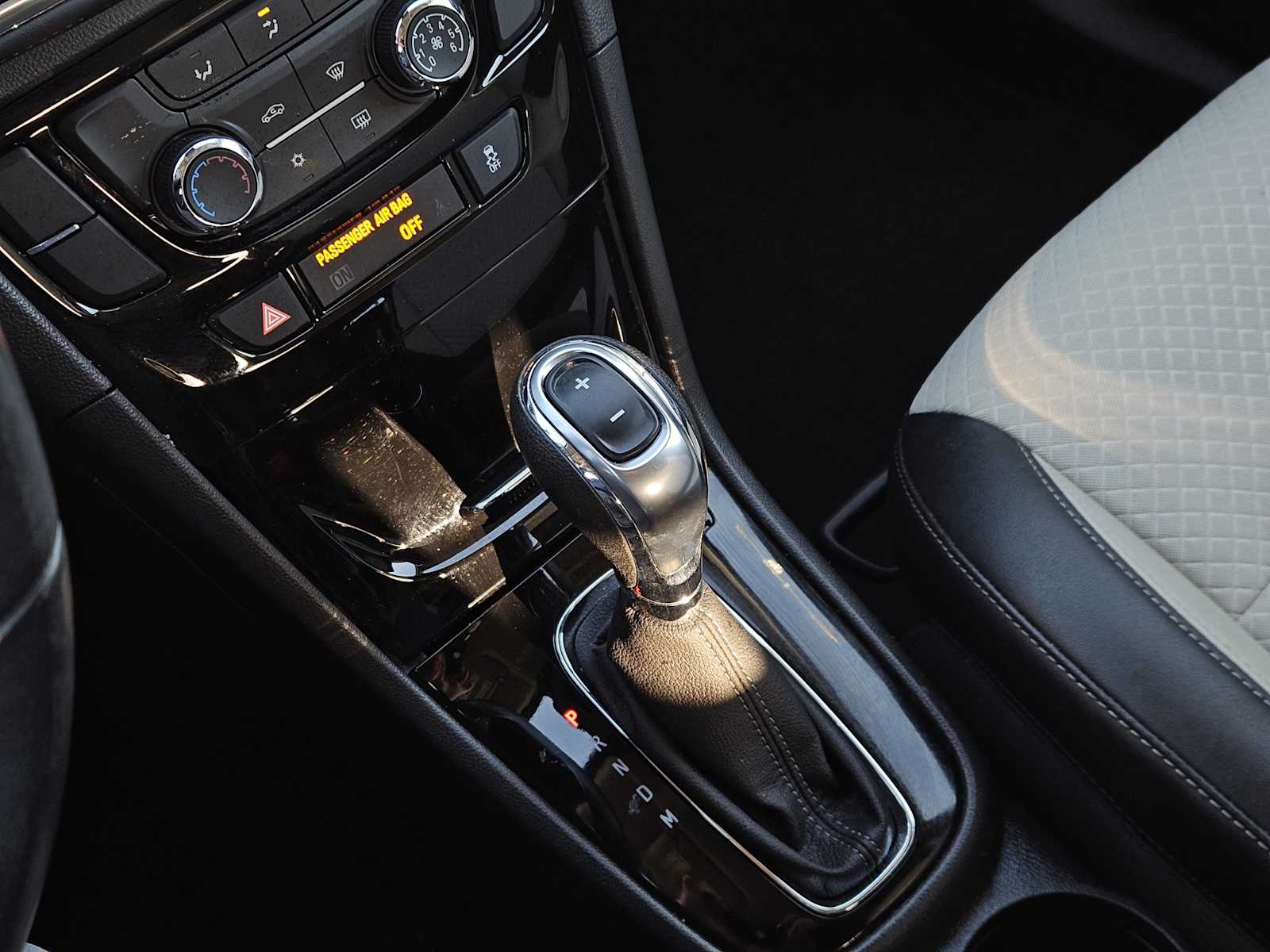 Thumbnail: 2019 Buick Encore - 19