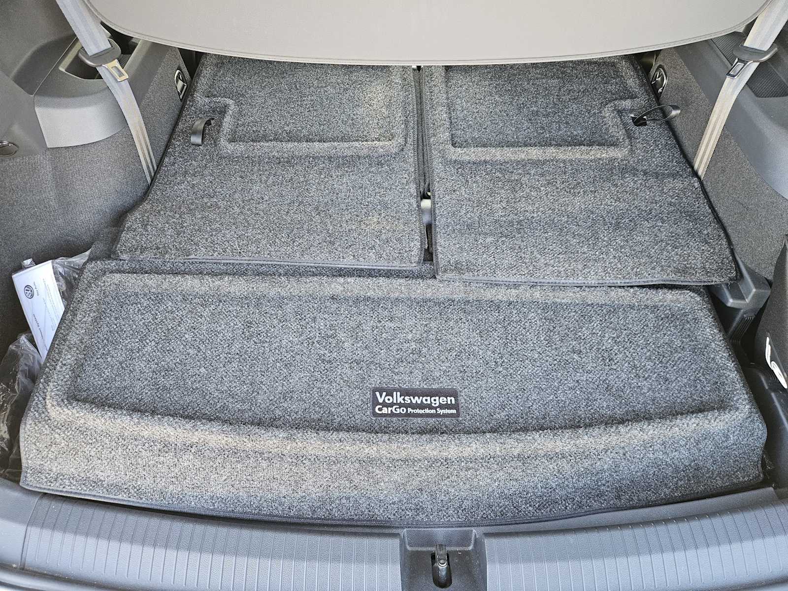 Thumbnail: 2022 Volkswagen Tiguan - 30