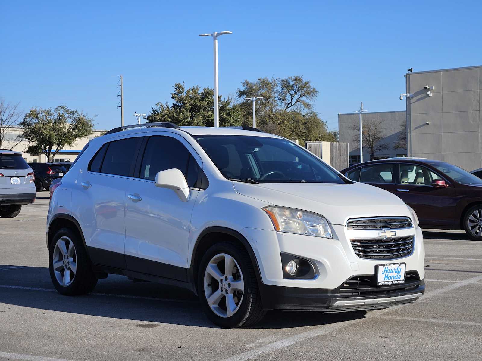 Thumbnail: 2015 Chevrolet Trax - 3