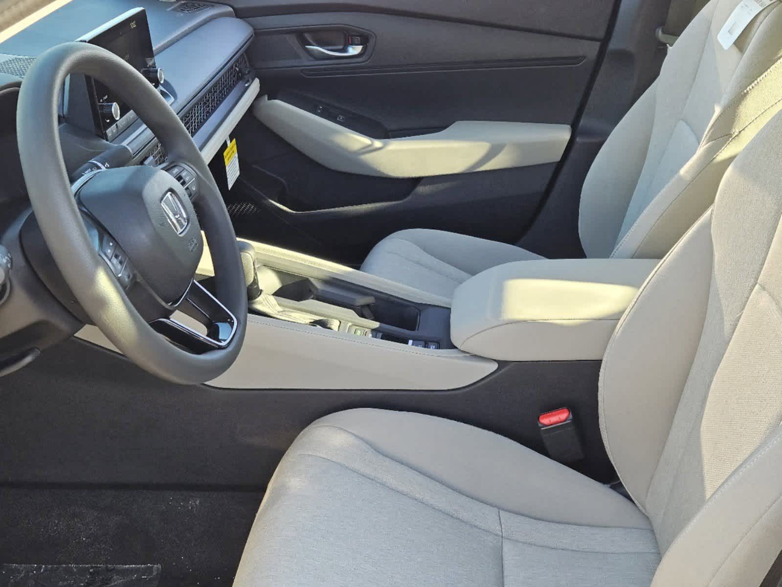 2025 Honda Accord LX - Photo 9