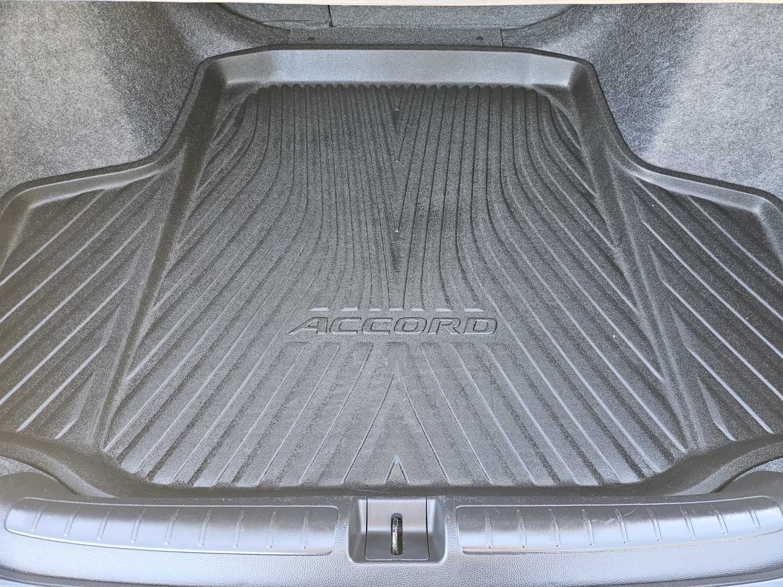 Thumbnail: 2022 Honda Accord - 31