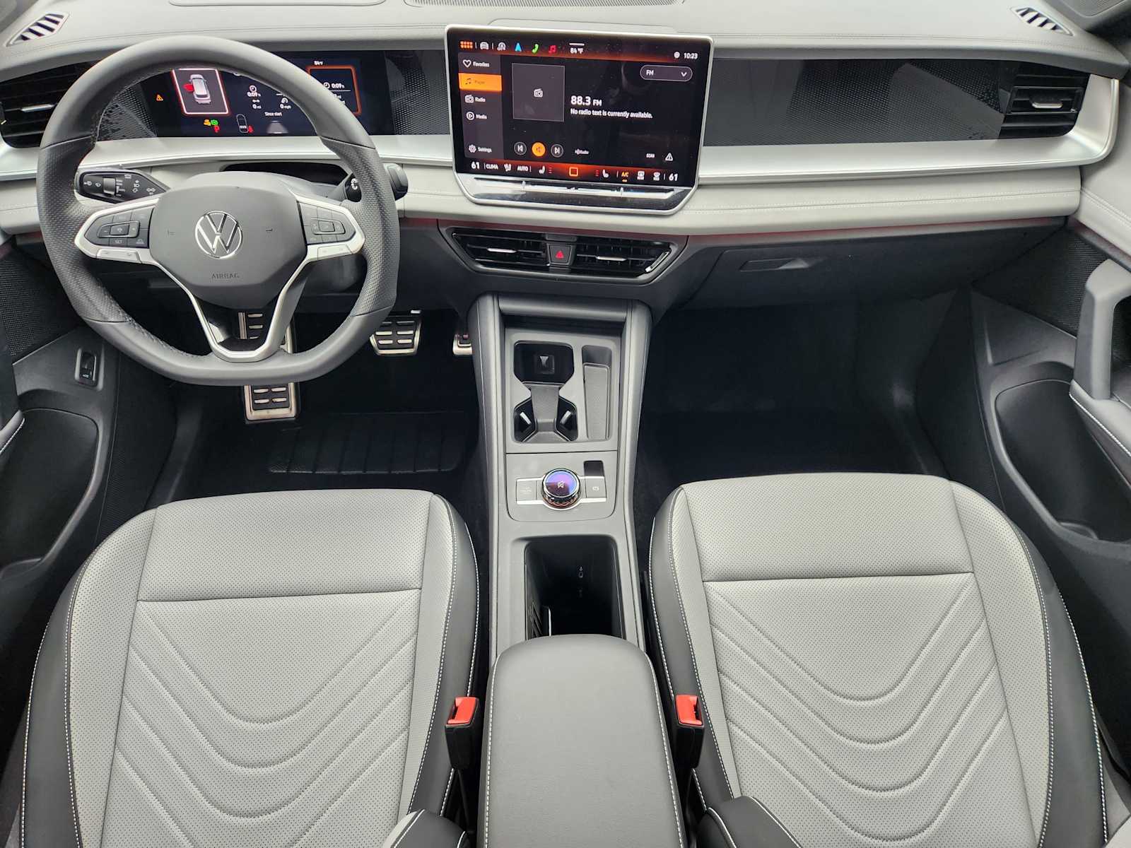 Thumbnail: 2025 Volkswagen Tiguan - 25