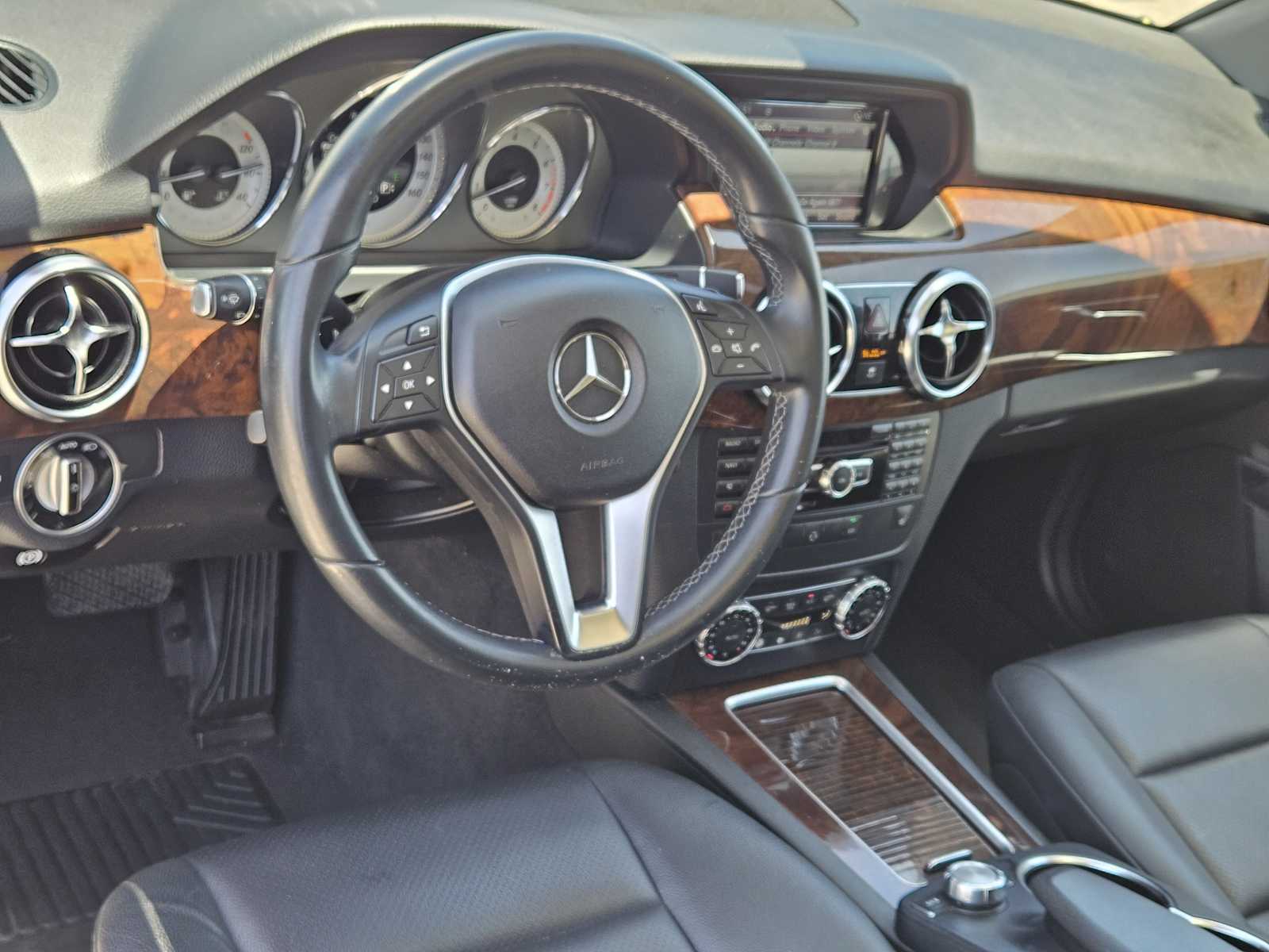 Thumbnail: 2014 Mercedes-Benz GLK - 2