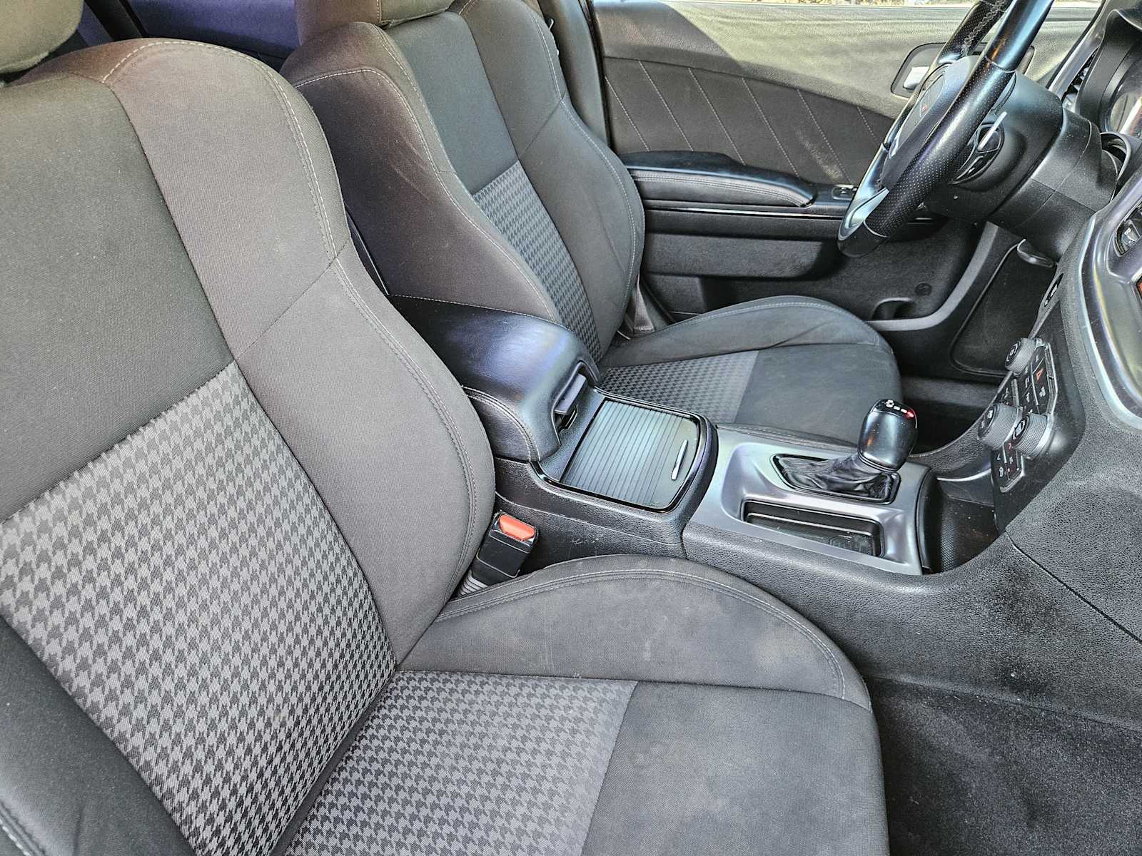 Thumbnail: 2020 Dodge Charger - 14