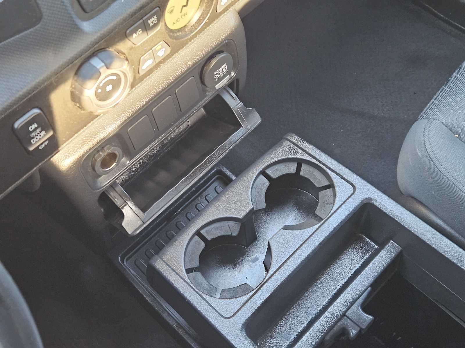 Thumbnail: 2013 Honda Ridgeline - 19