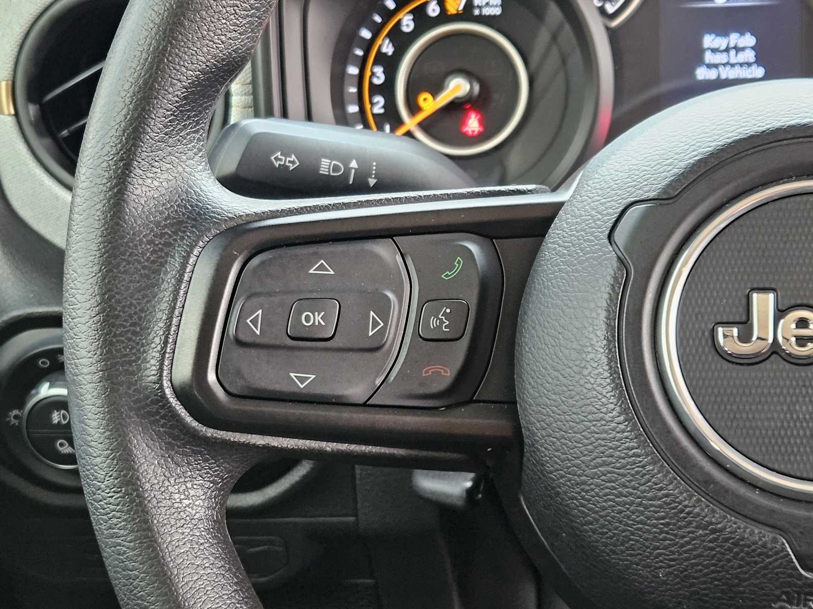 Thumbnail: 2024 Jeep Gladiator - 27