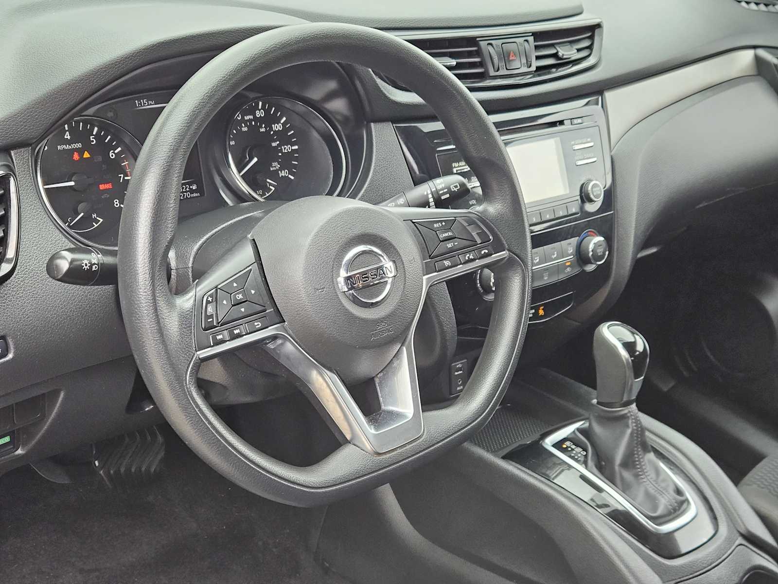 Thumbnail: 2018 Nissan Rogue Sport - 2