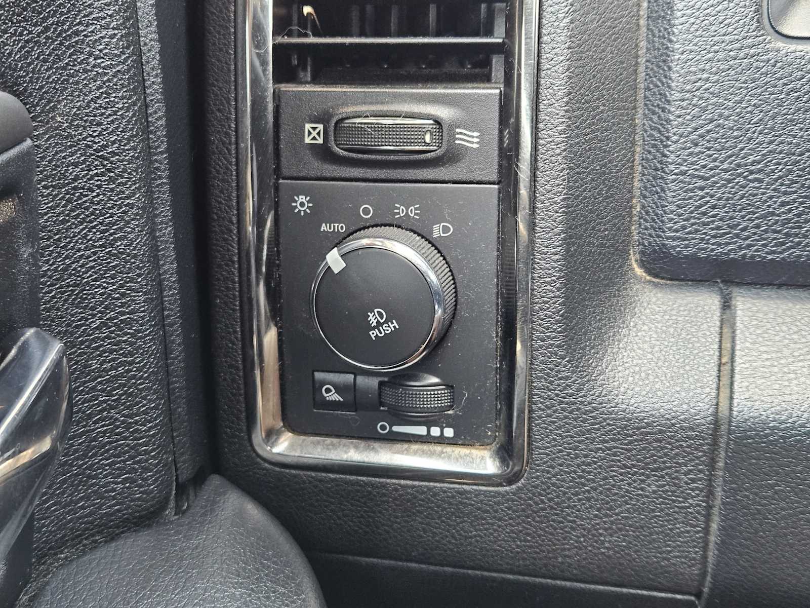 Thumbnail: 2014 RAM 1500 - 22