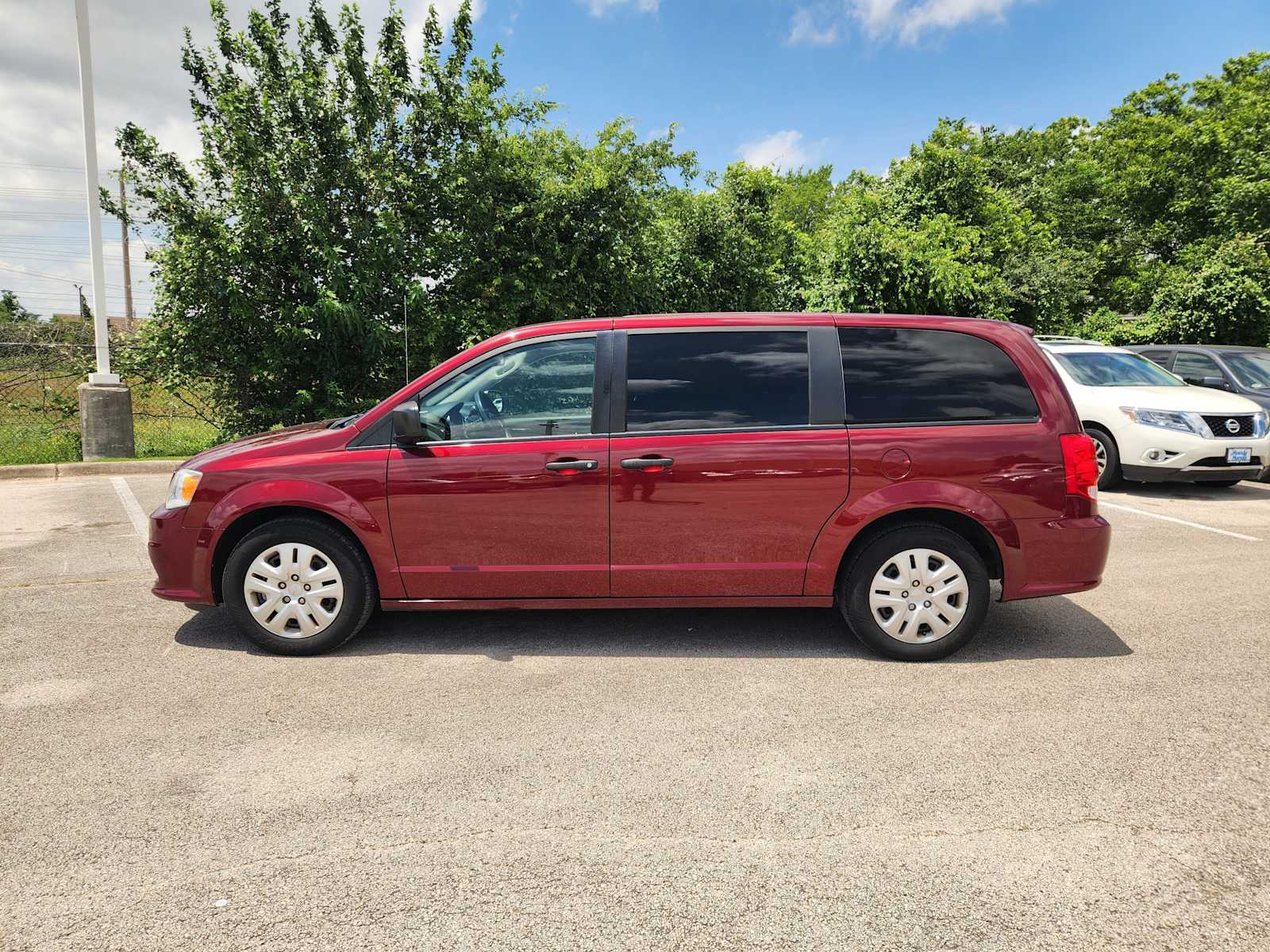 Thumbnail: 2019 Dodge Grand Caravan - 4