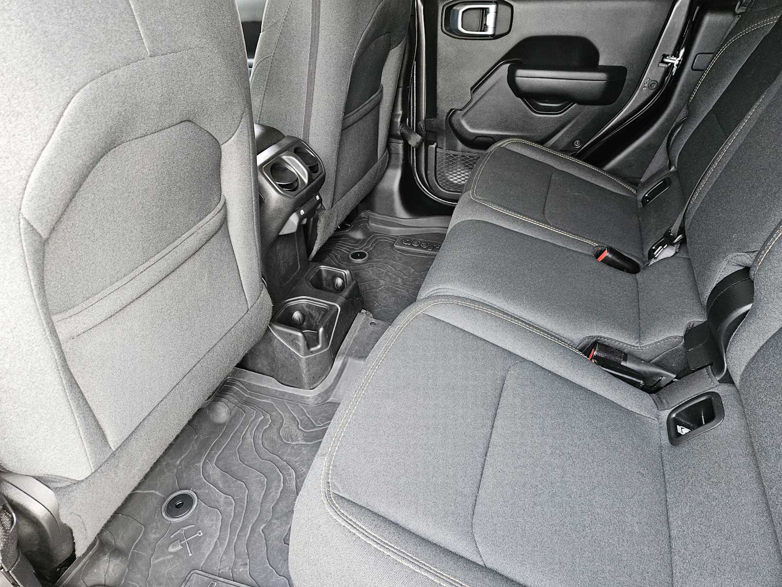 Thumbnail: 2024 Jeep Gladiator - 29