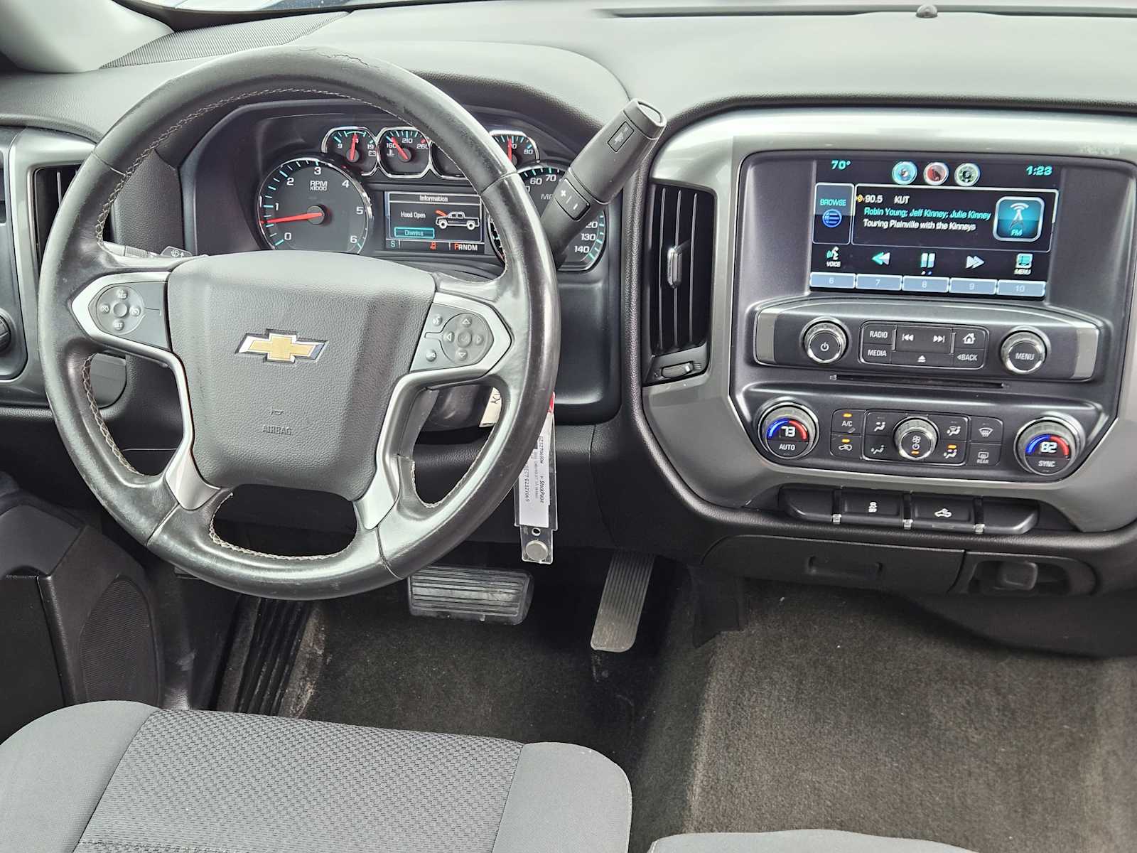 Thumbnail: 2016 Chevrolet Silverado 1500 - 25