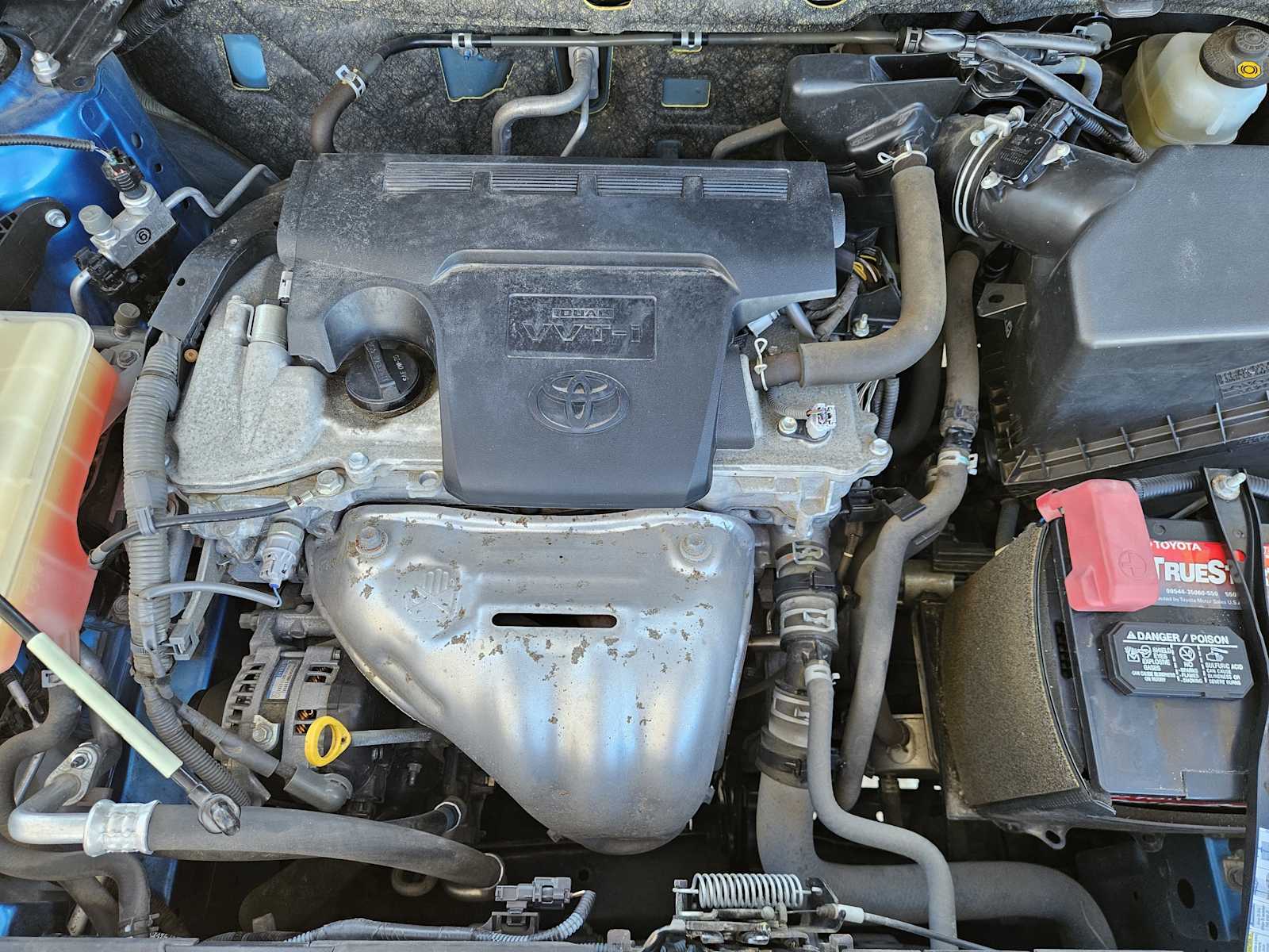 Thumbnail: 2017 Toyota RAV4 - 28