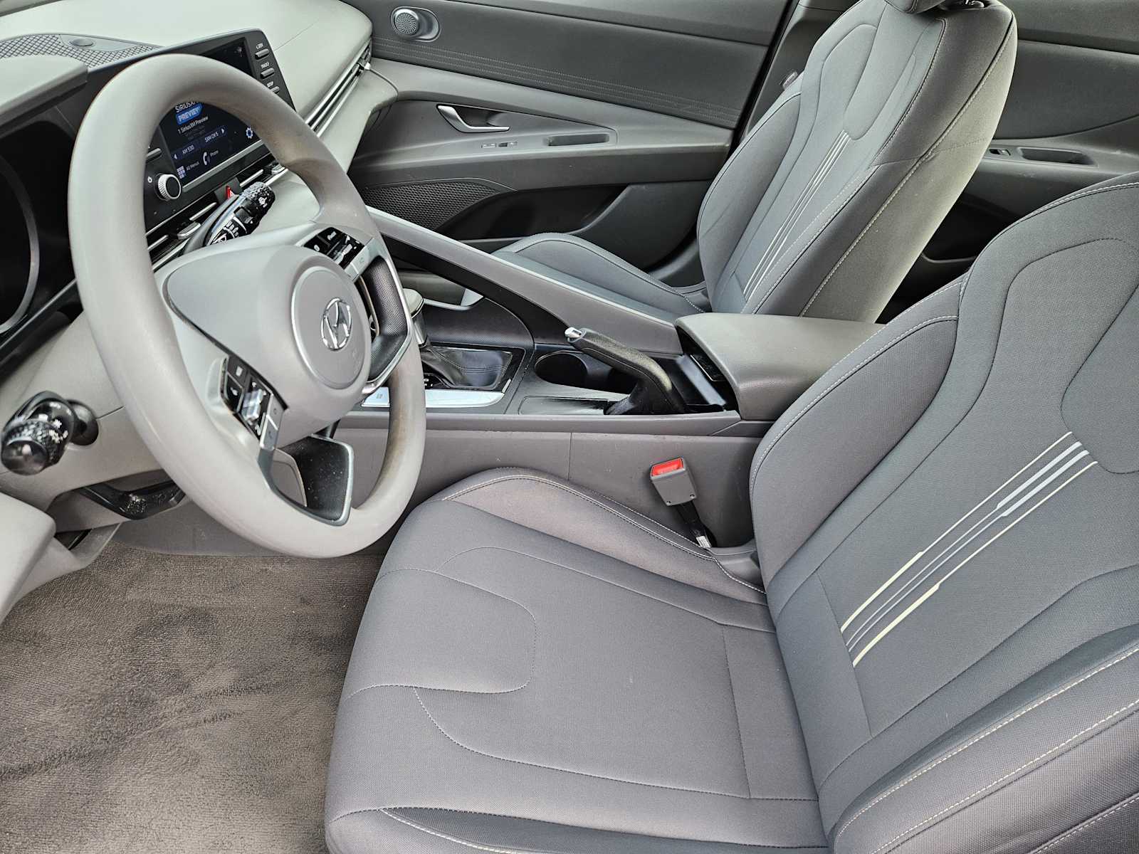 Thumbnail: 2022 Hyundai Elantra - 12