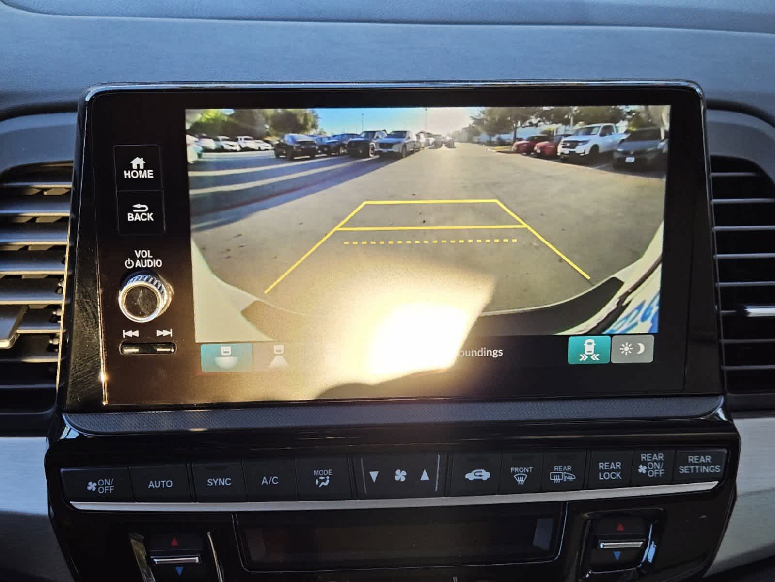 Thumbnail: 2026 Honda Odyssey - 16