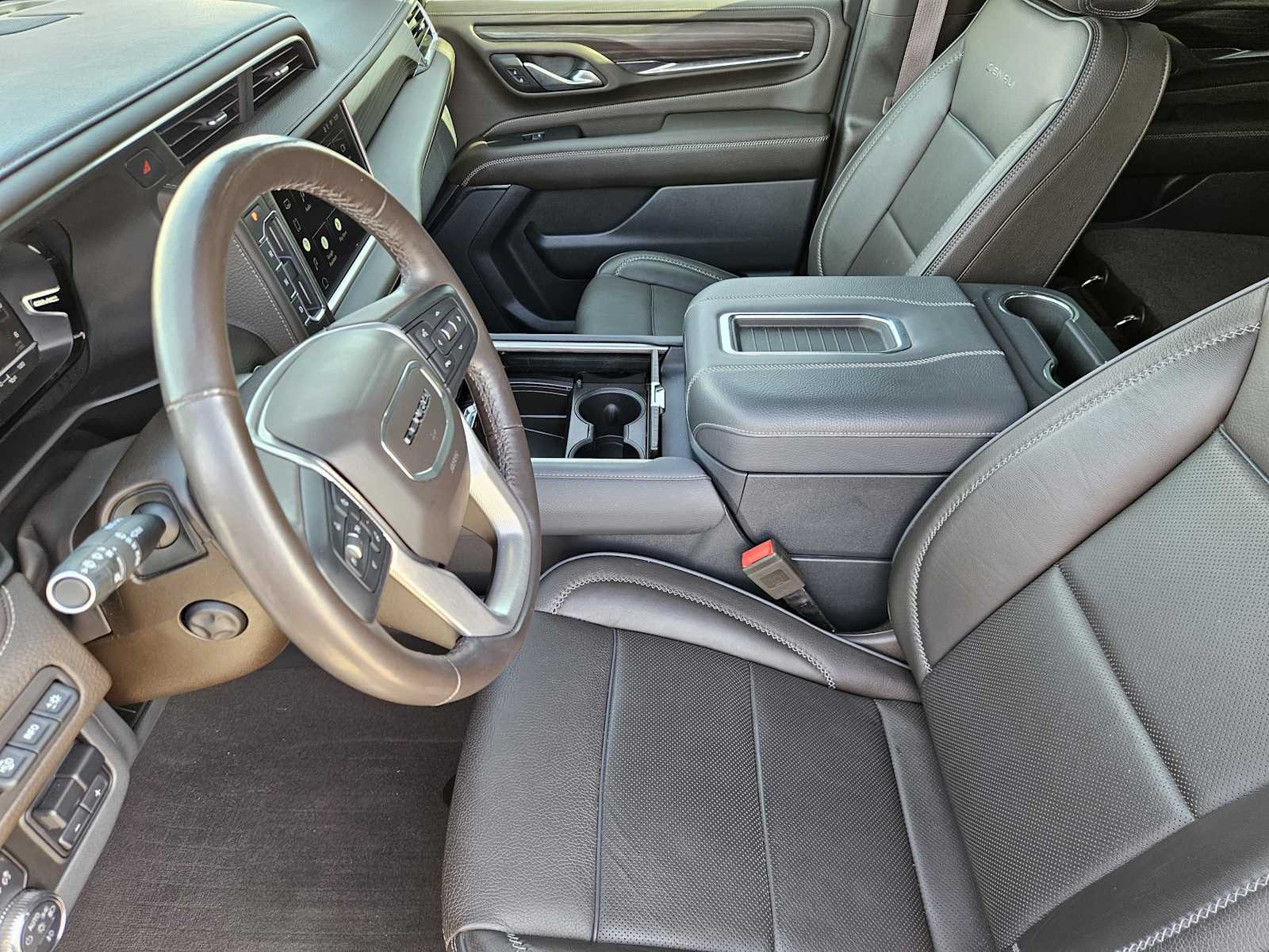 Thumbnail: 2022 GMC Yukon - 13