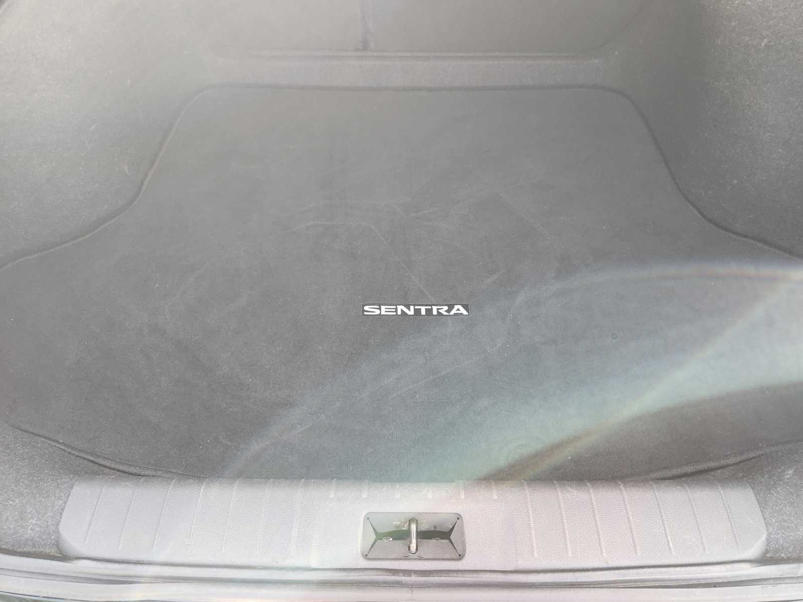 Thumbnail: 2021 Nissan Sentra - 30