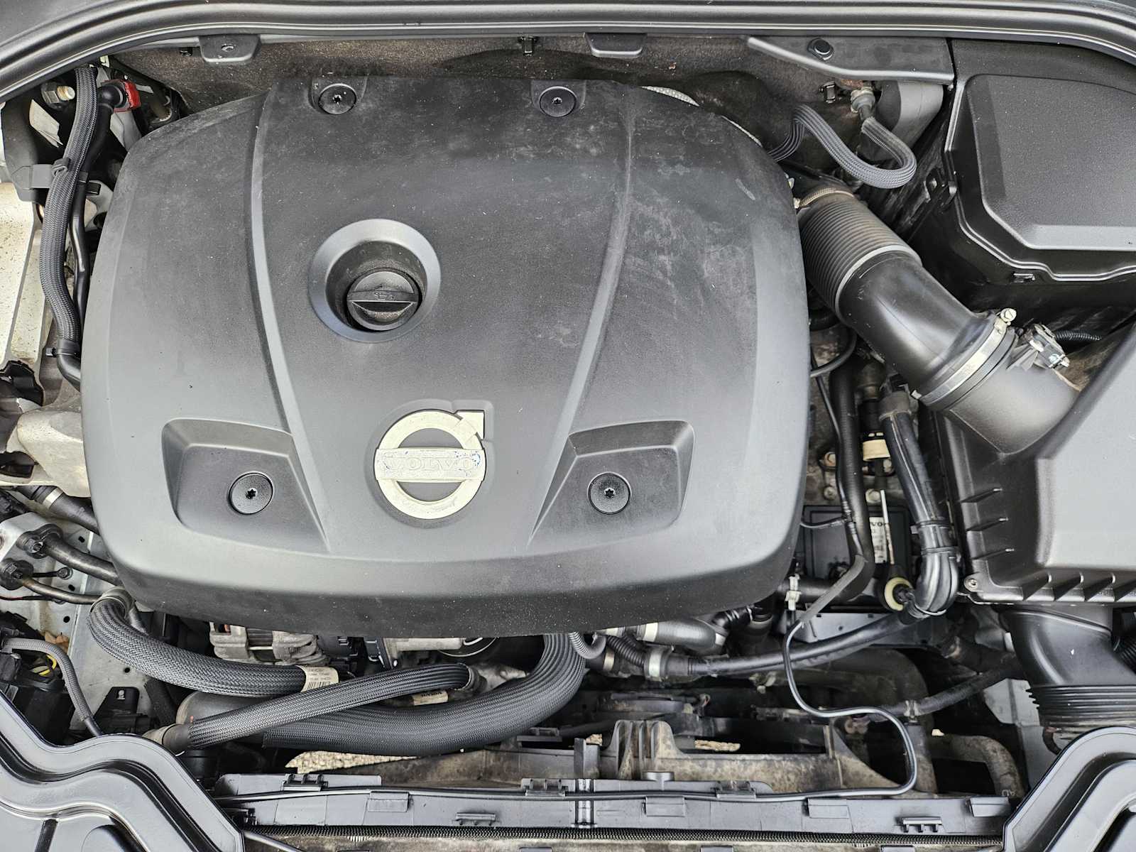 Thumbnail: 2015 Volvo S60 - 29