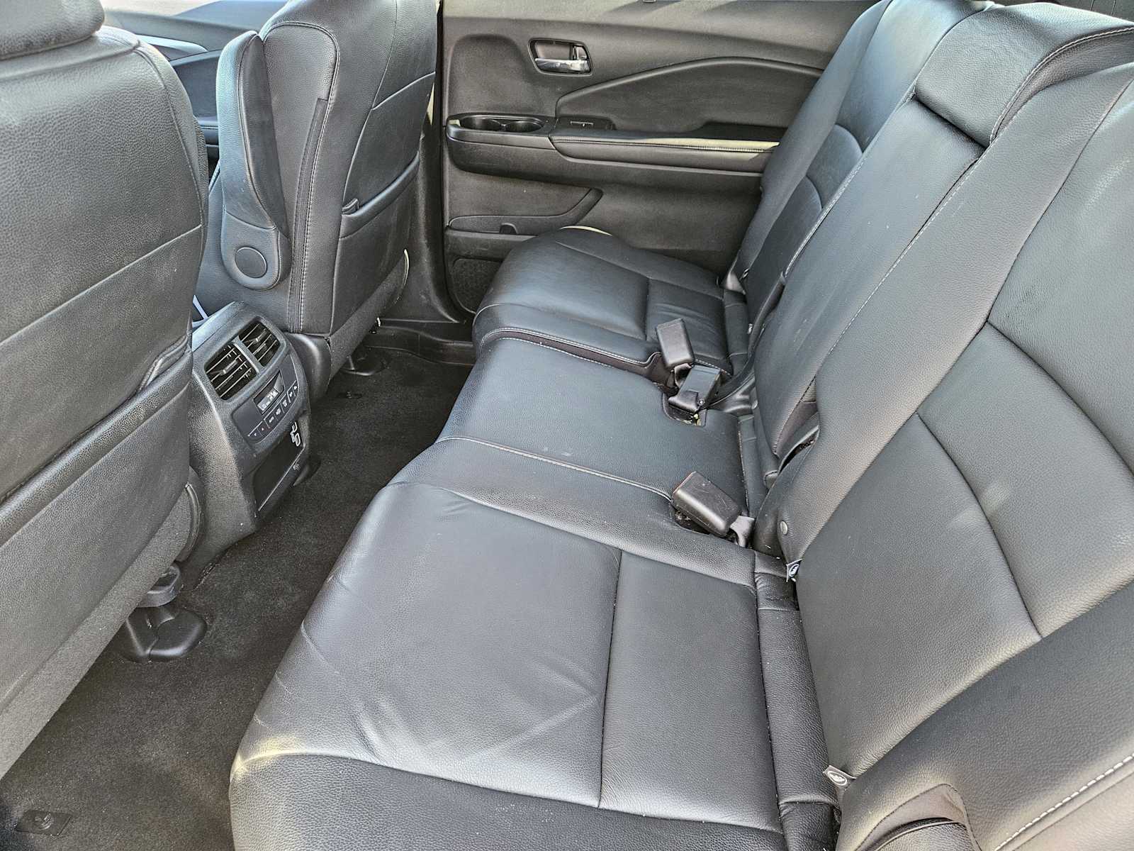 Thumbnail: 2022 Honda Pilot - 30