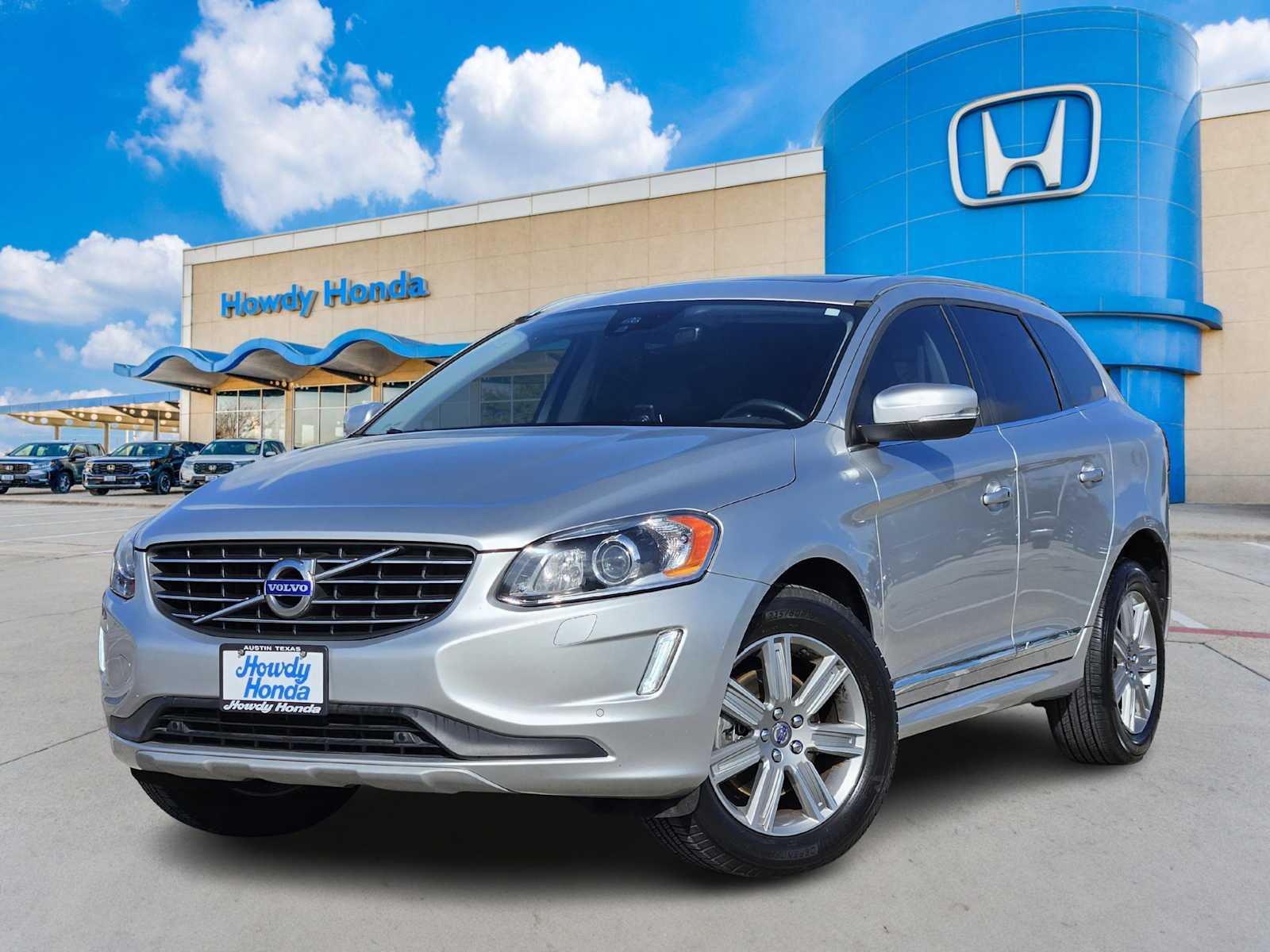 2017 Volvo XC60  -
                  Austin, TX
