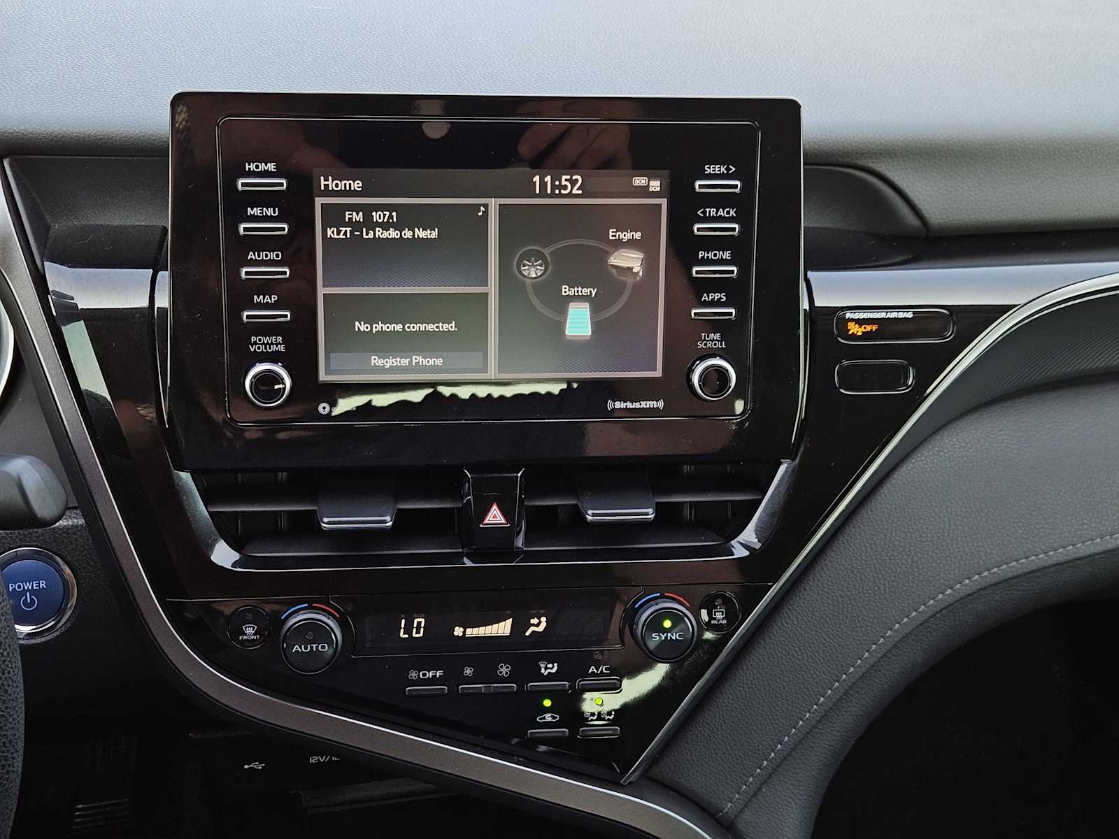 Thumbnail: 2022 Toyota Camry - 17