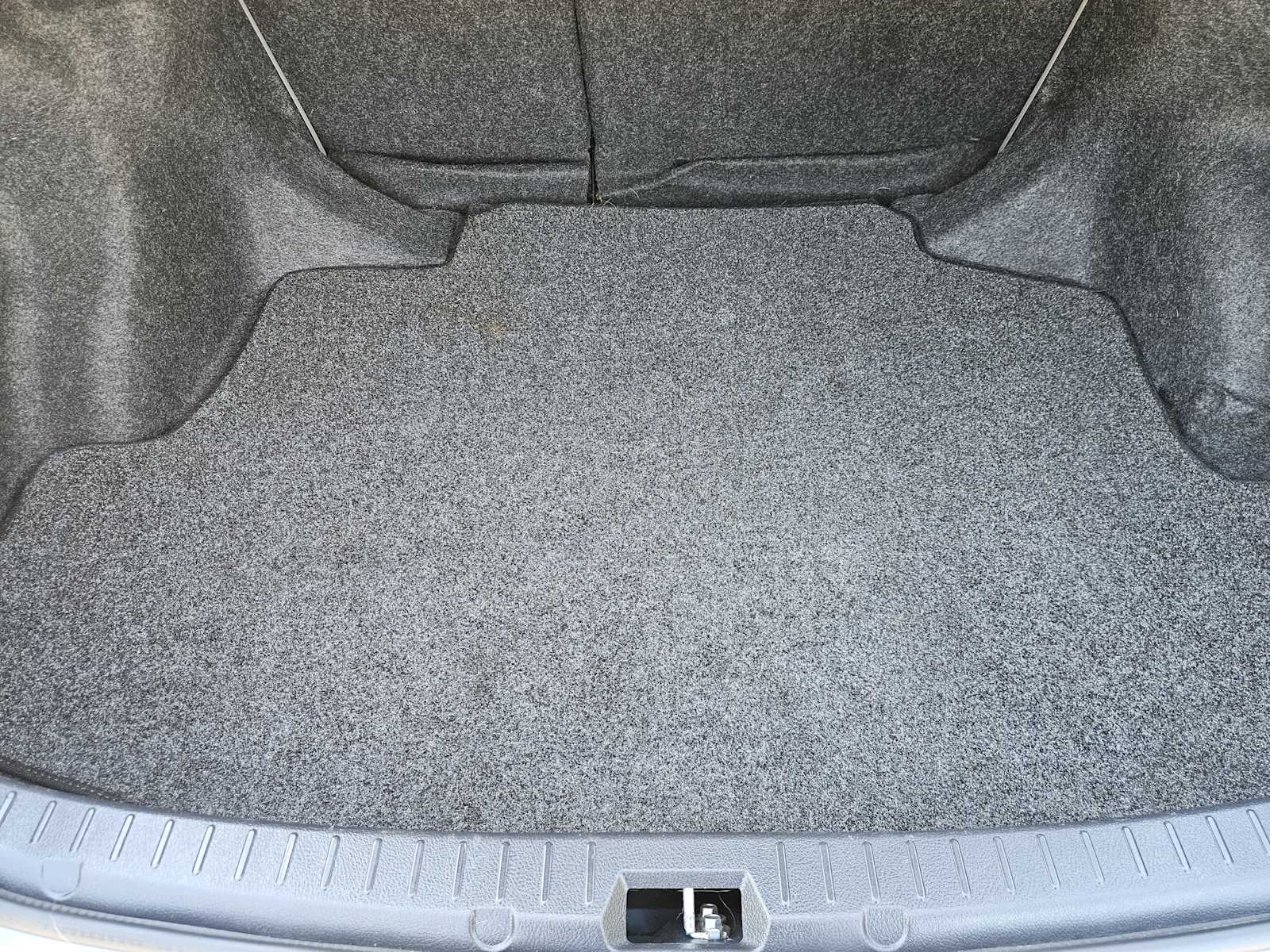 Thumbnail: 2013 Toyota Corolla - 29