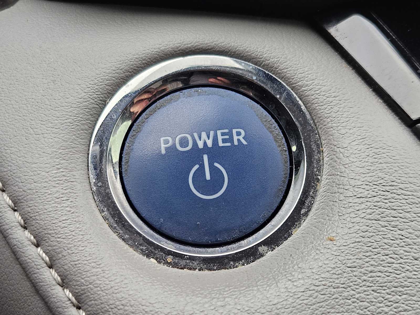 Thumbnail: 2017 Toyota RAV4 - 21