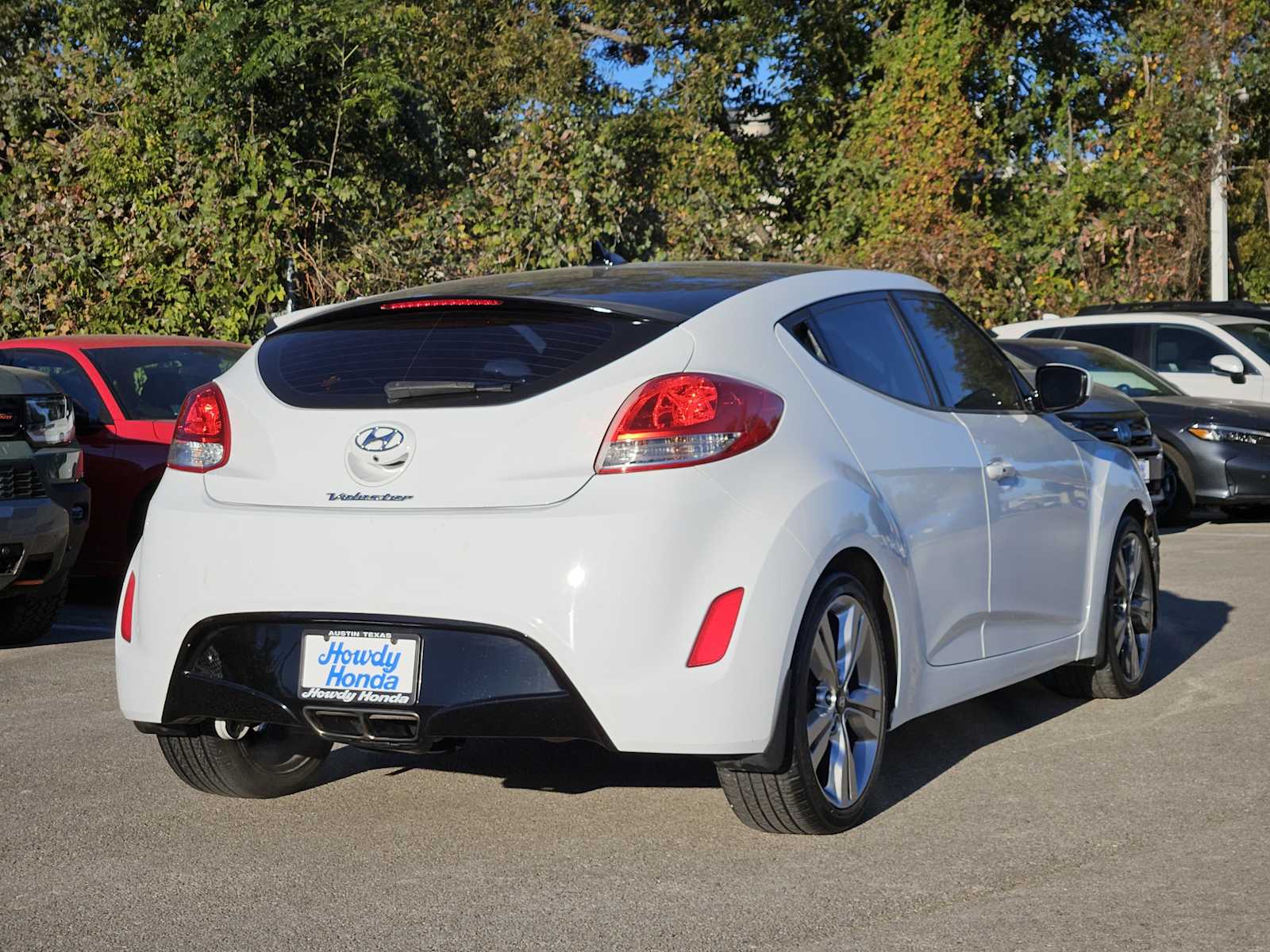 Thumbnail: 2017 Hyundai Veloster - 6
