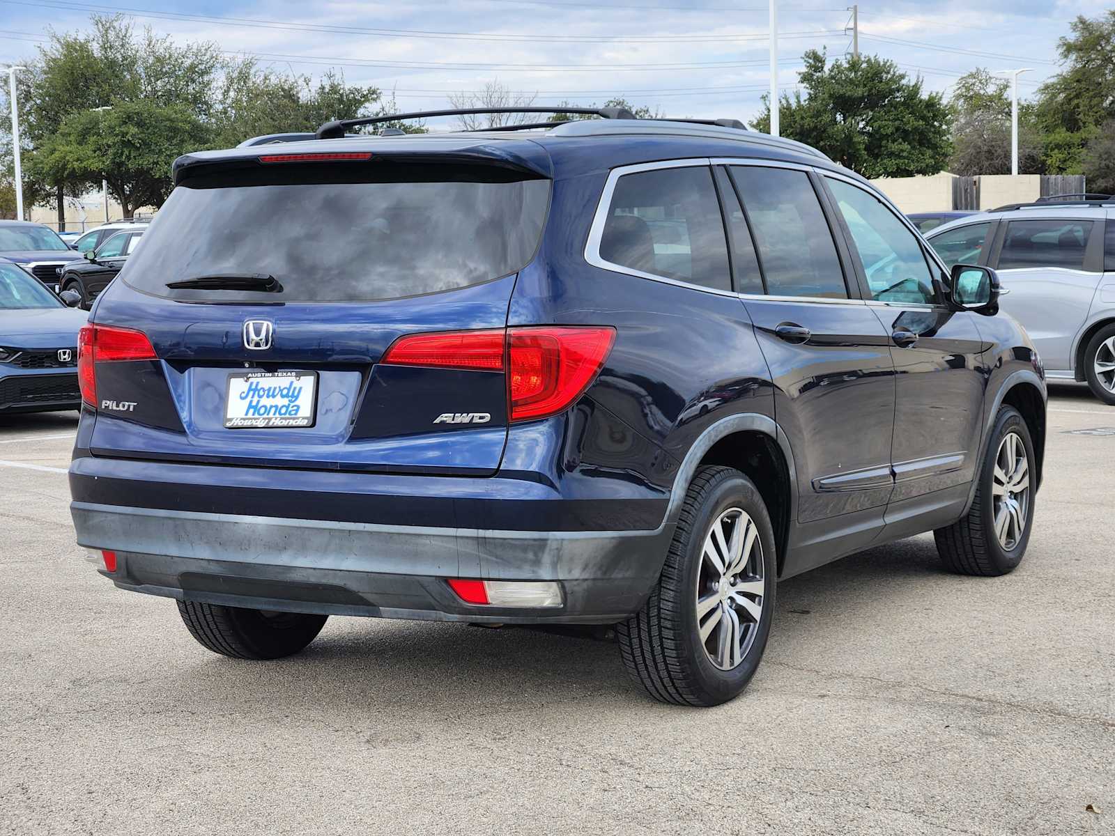 Thumbnail: 2016 Honda Pilot - 6