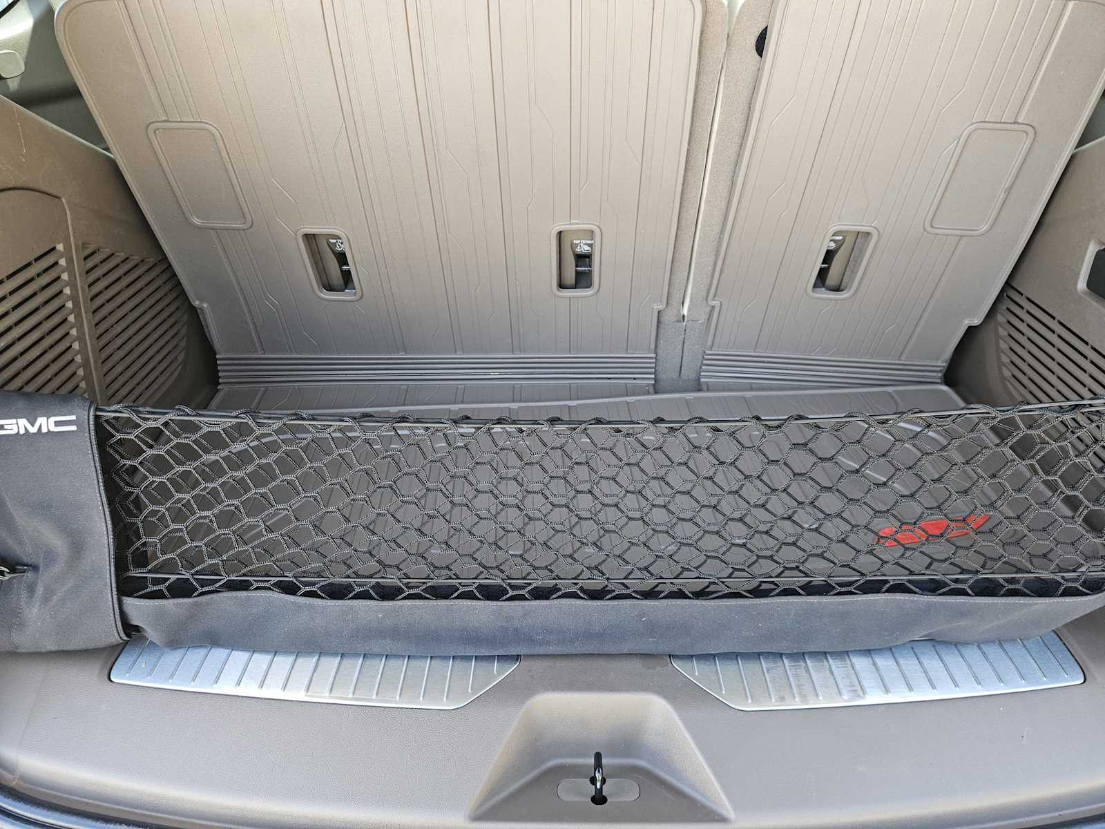 Thumbnail: 2022 GMC Yukon - 31