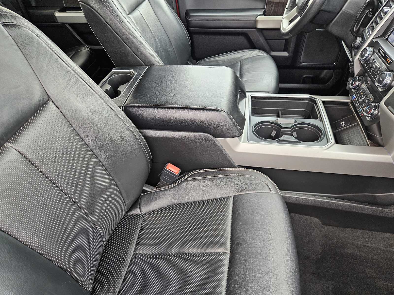 Thumbnail: 2020 Ford Econoline - 14