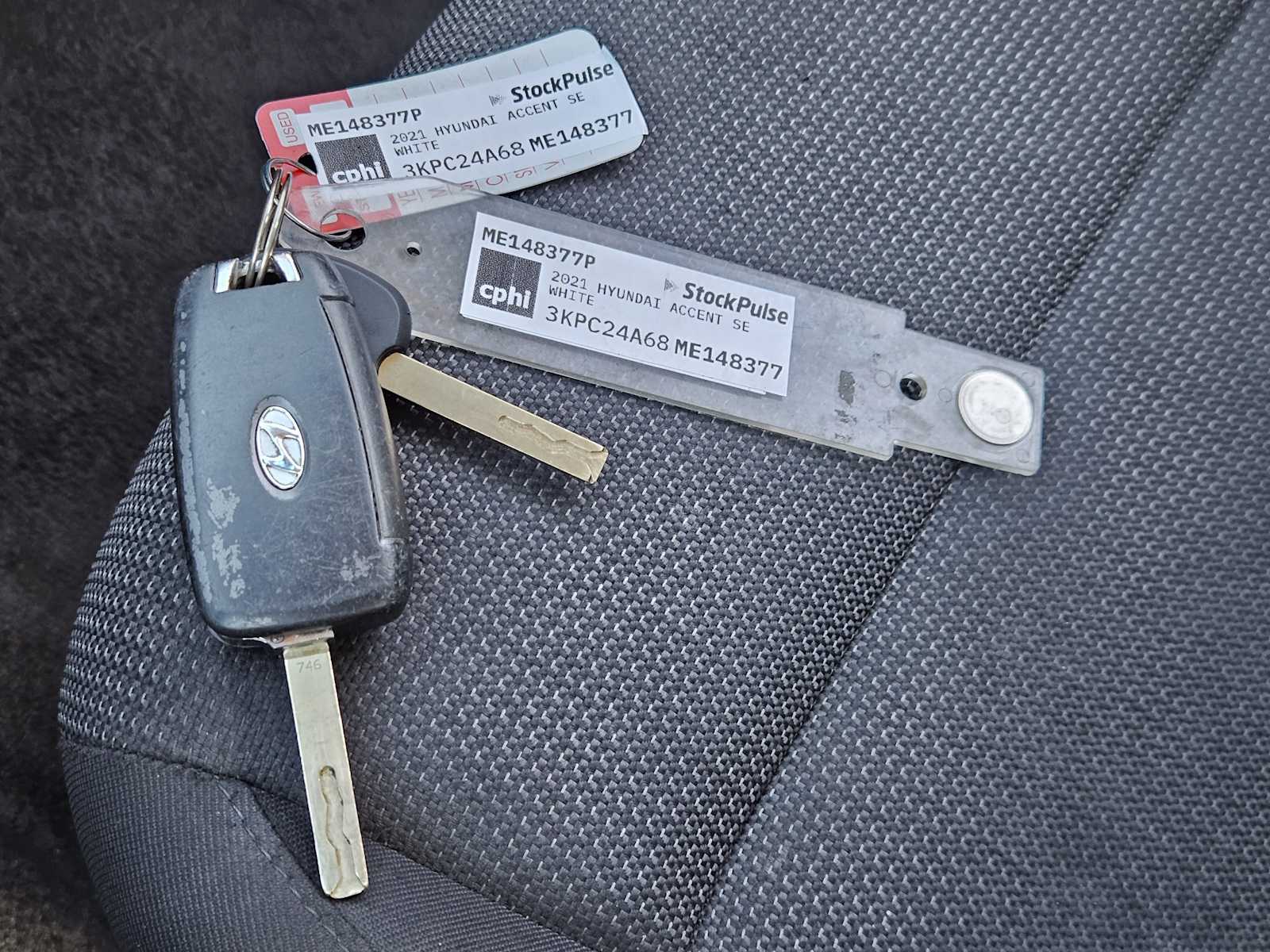 Thumbnail: 2021 Hyundai Accent - 30