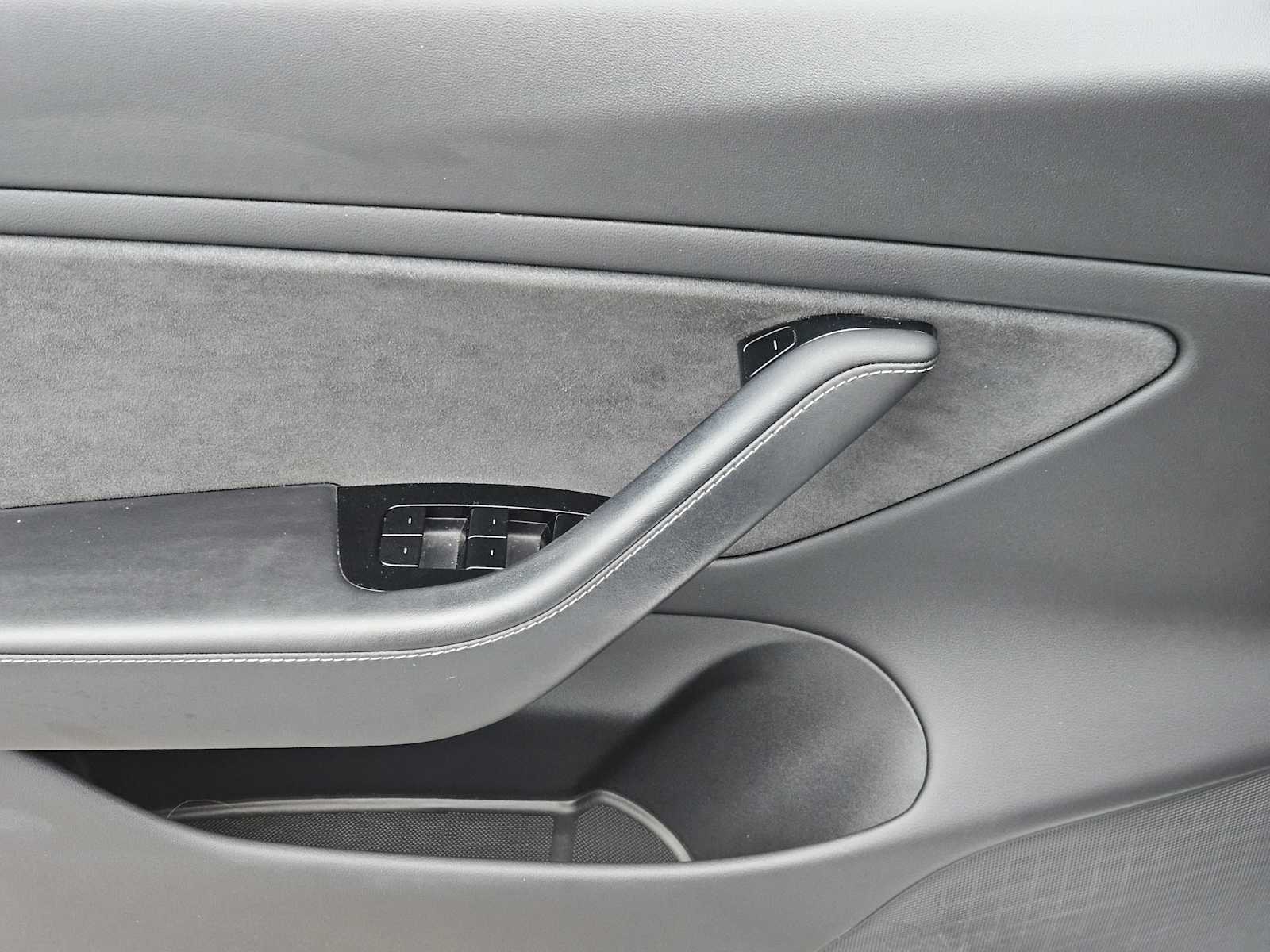 Thumbnail: 2019 Tesla Model 3 - 20