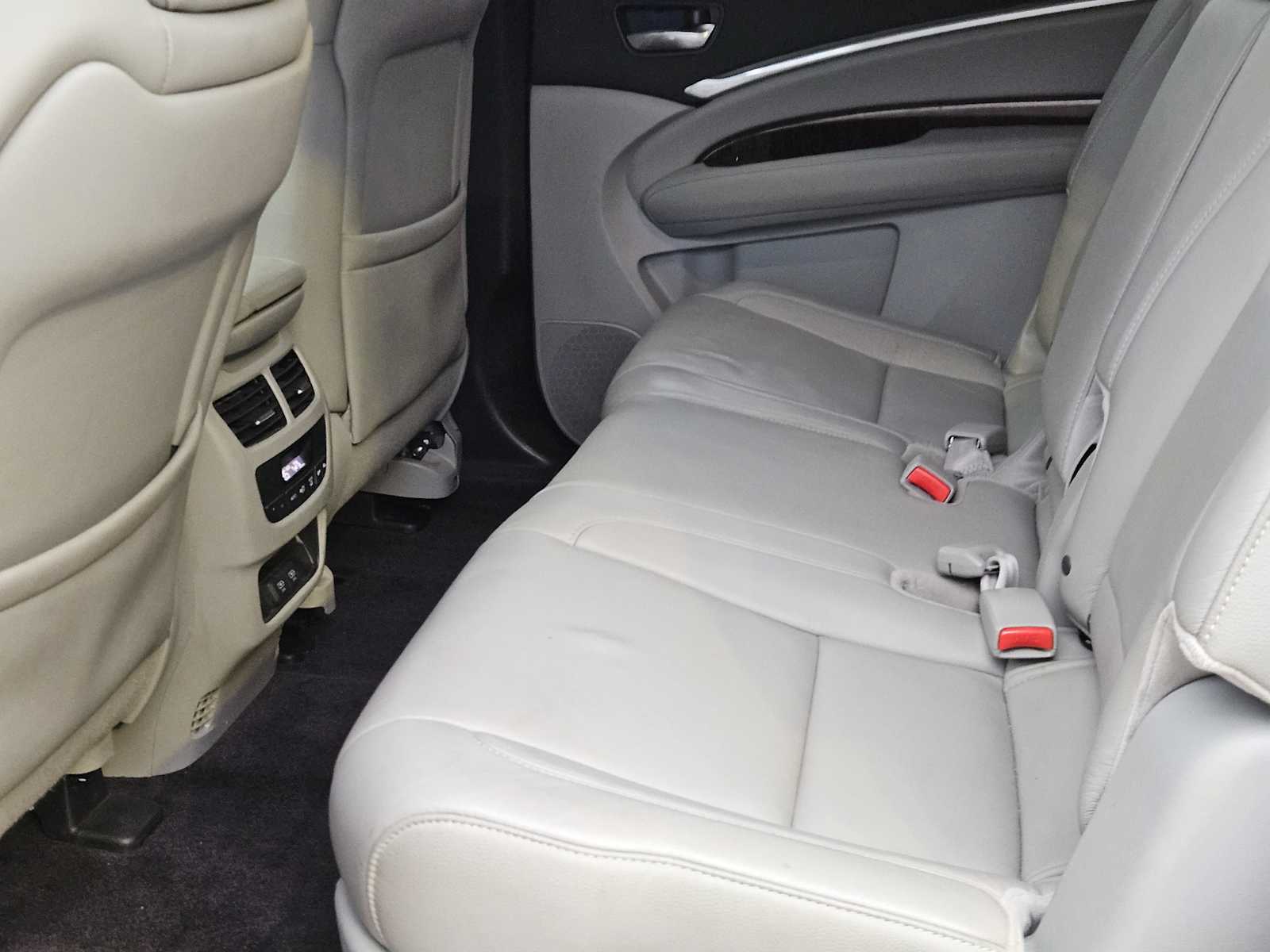2018 Acura MDX Base 31