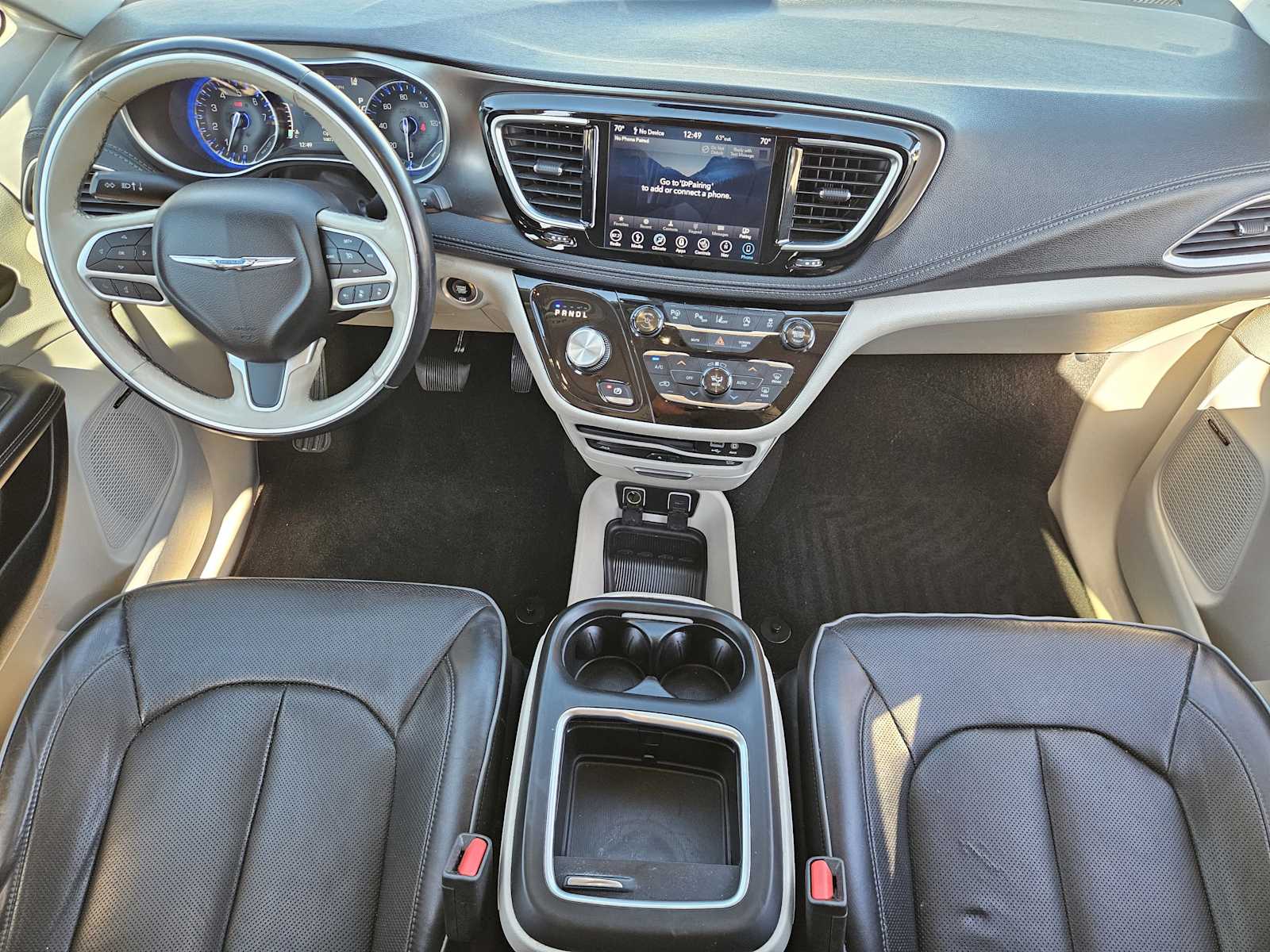 Thumbnail: 2018 Chrysler Pacifica - 24