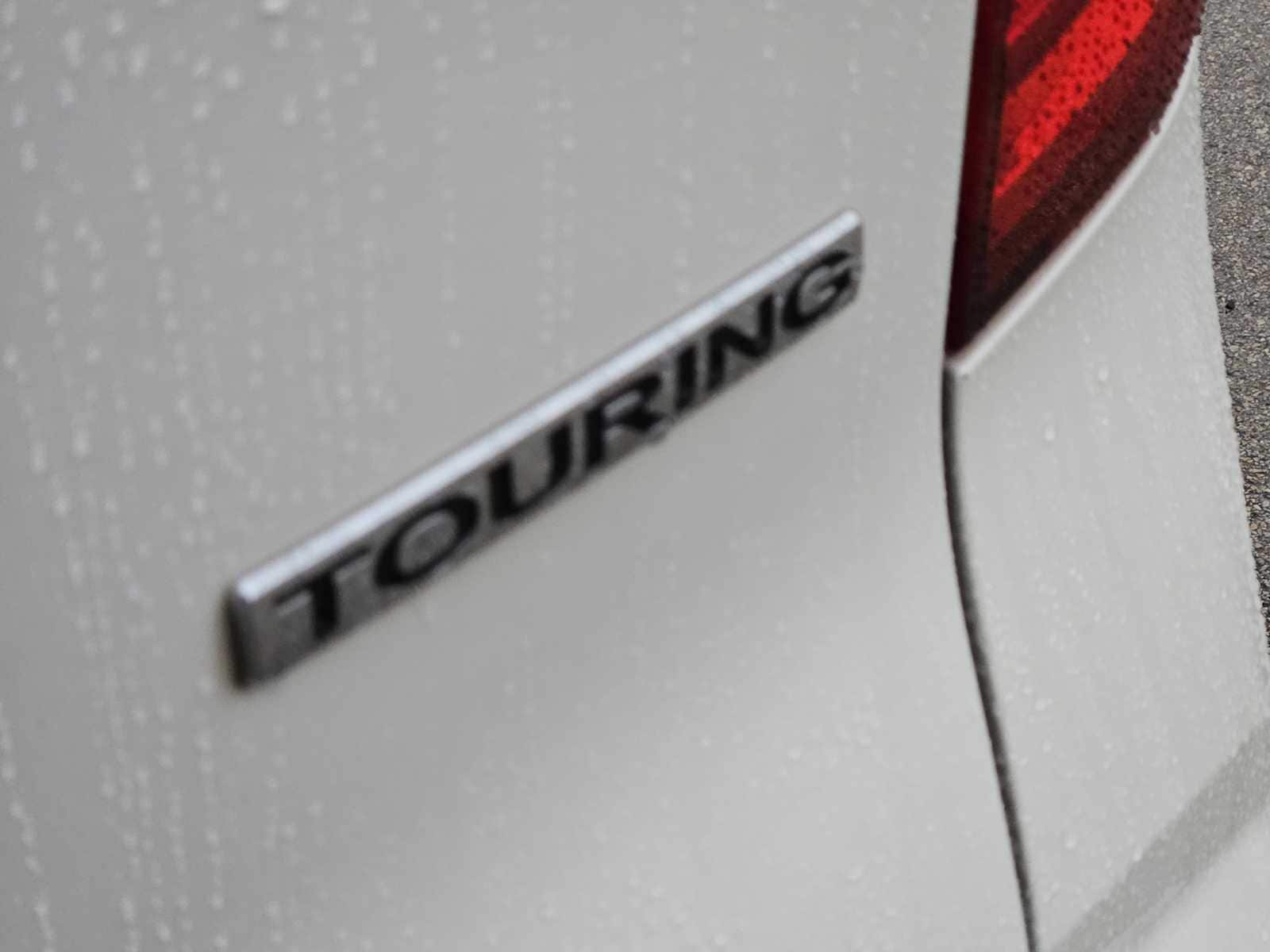 Thumbnail: 2017 Honda Pilot - 12