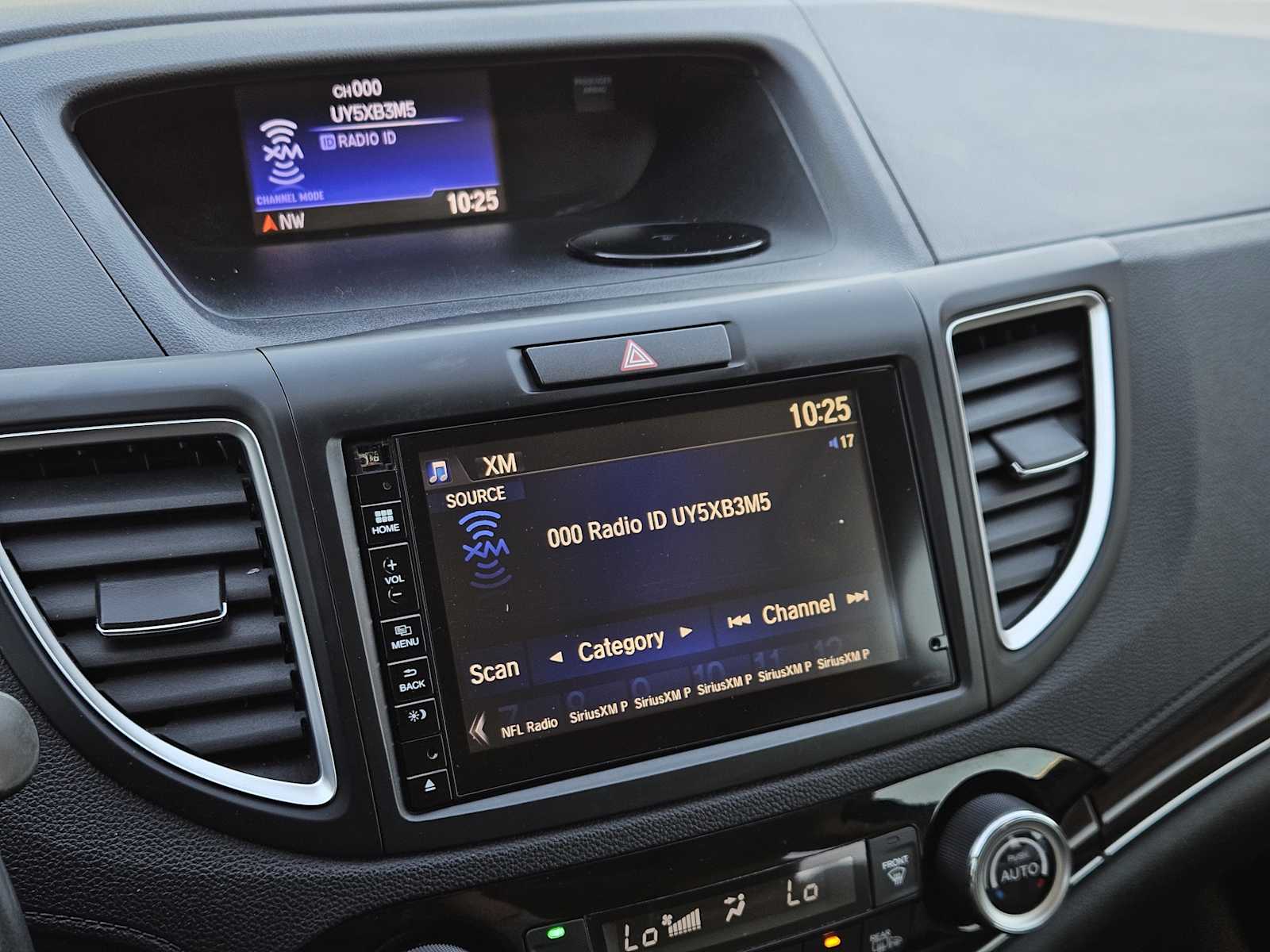 Thumbnail: 2015 Honda CR-V - 17