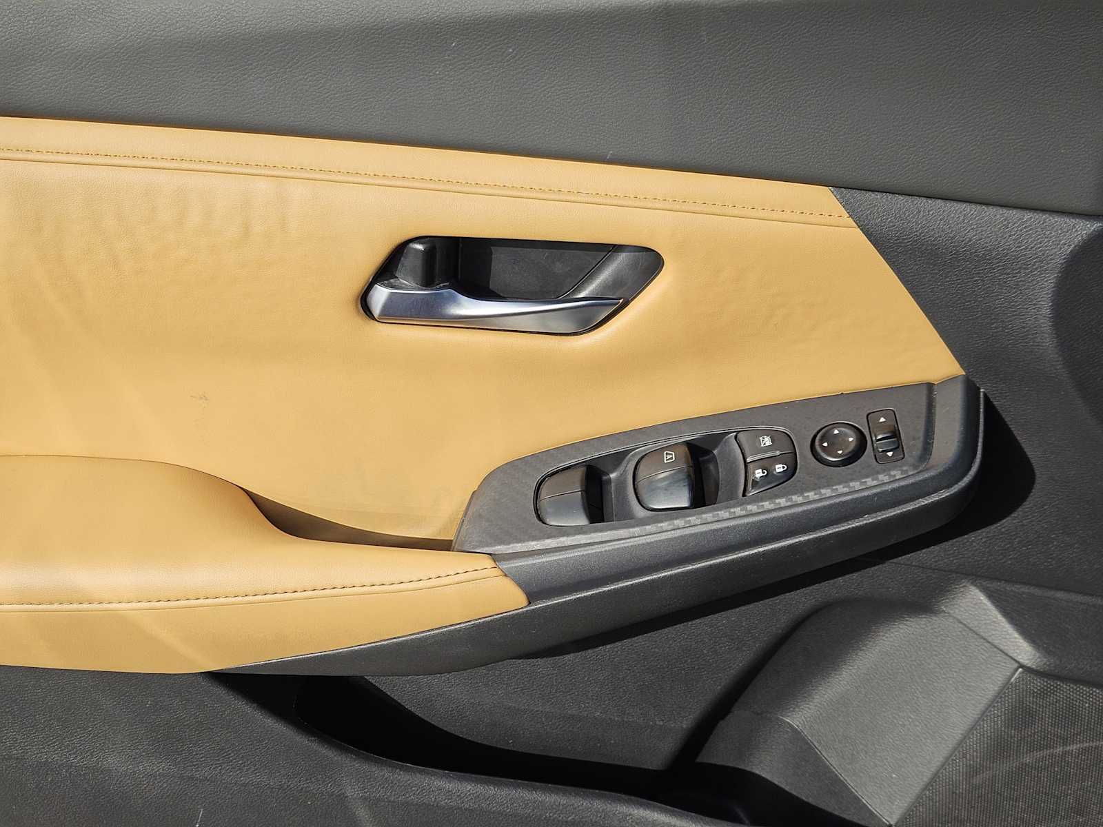 Thumbnail: 2021 Nissan Sentra - 22