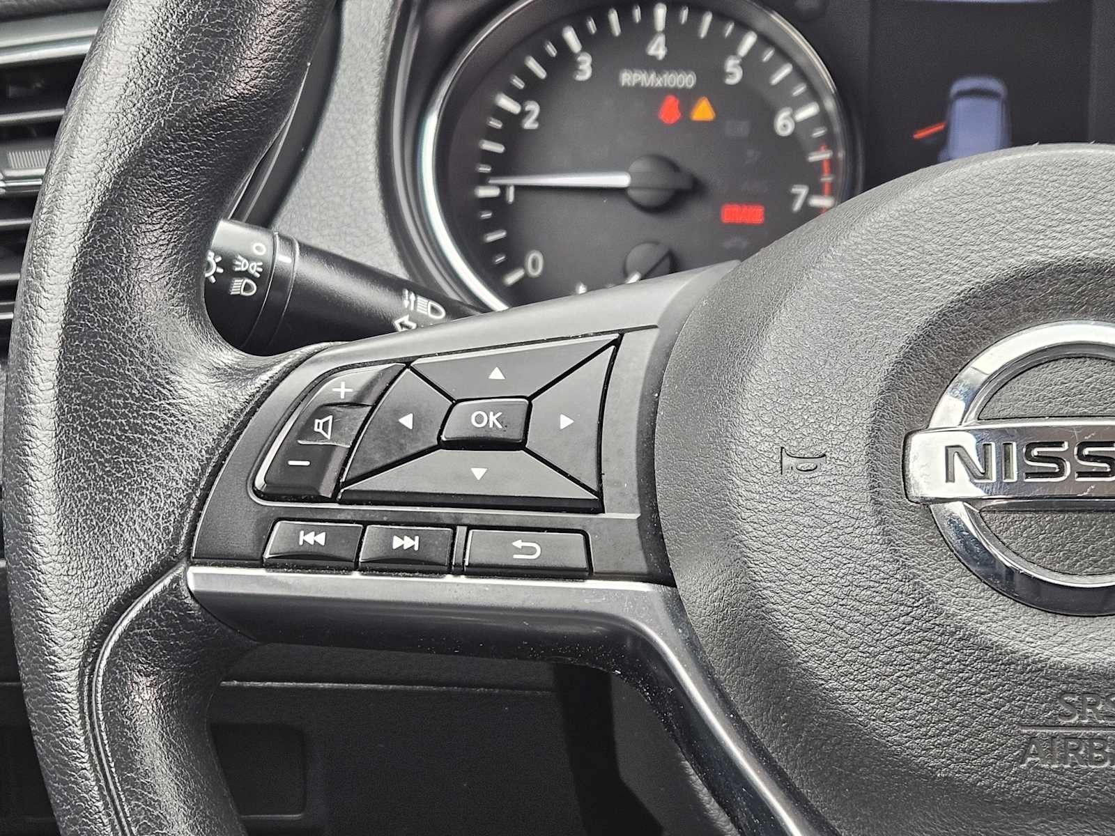 Thumbnail: 2018 Nissan Rogue Sport - 24