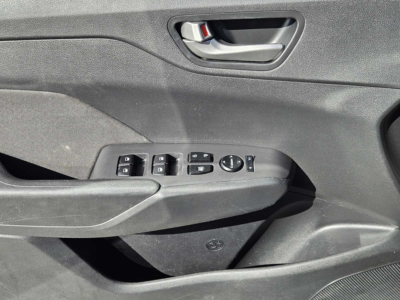 Thumbnail: 2021 Hyundai Accent - 20