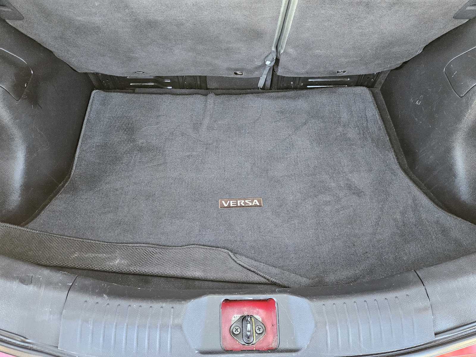 Thumbnail: 2012 Nissan Versa - 29