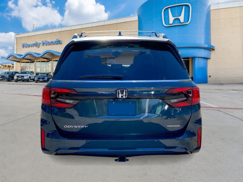 2026 Honda Odyssey Touring photo 3