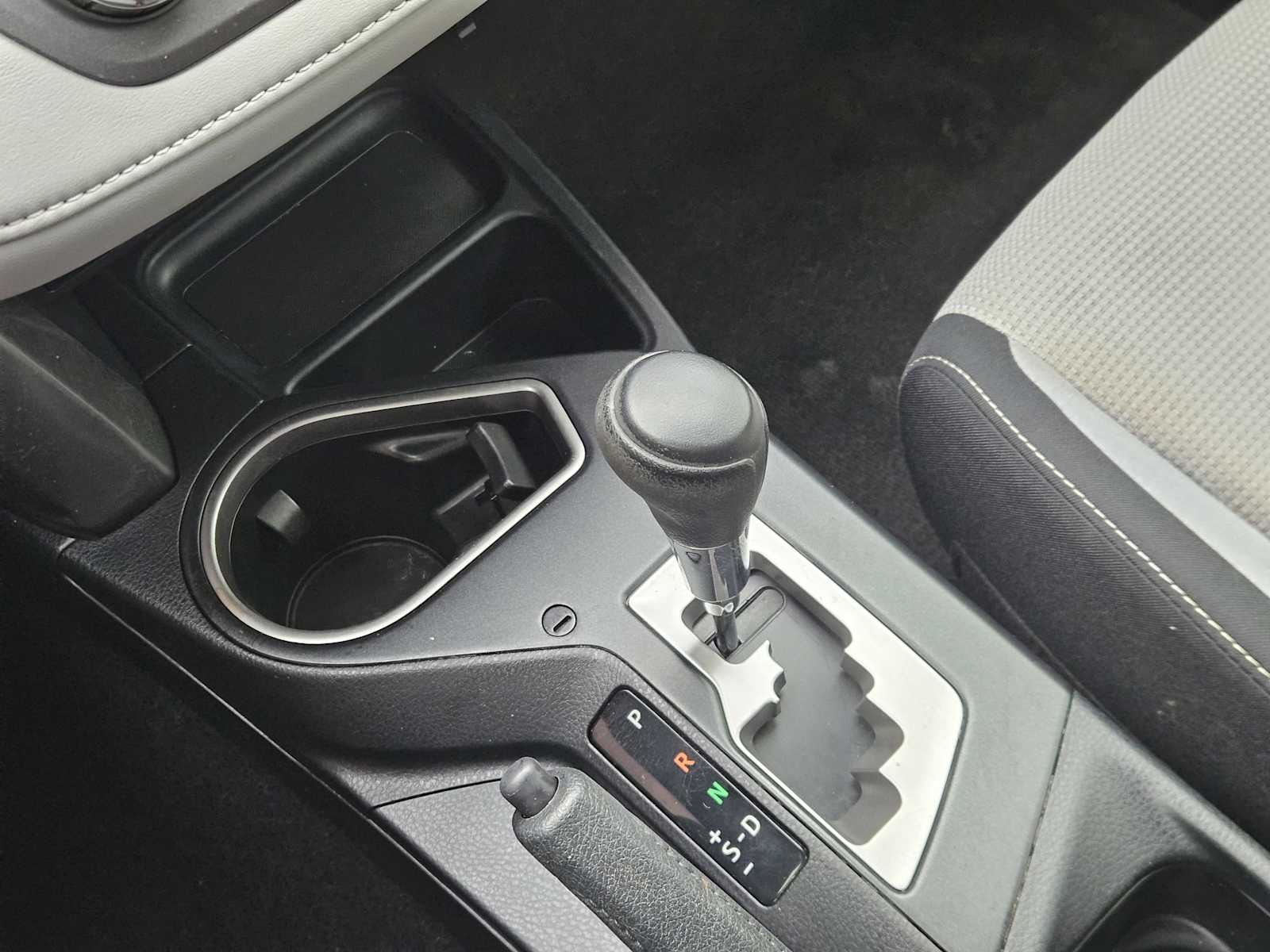 Thumbnail: 2017 Toyota RAV4 - 20