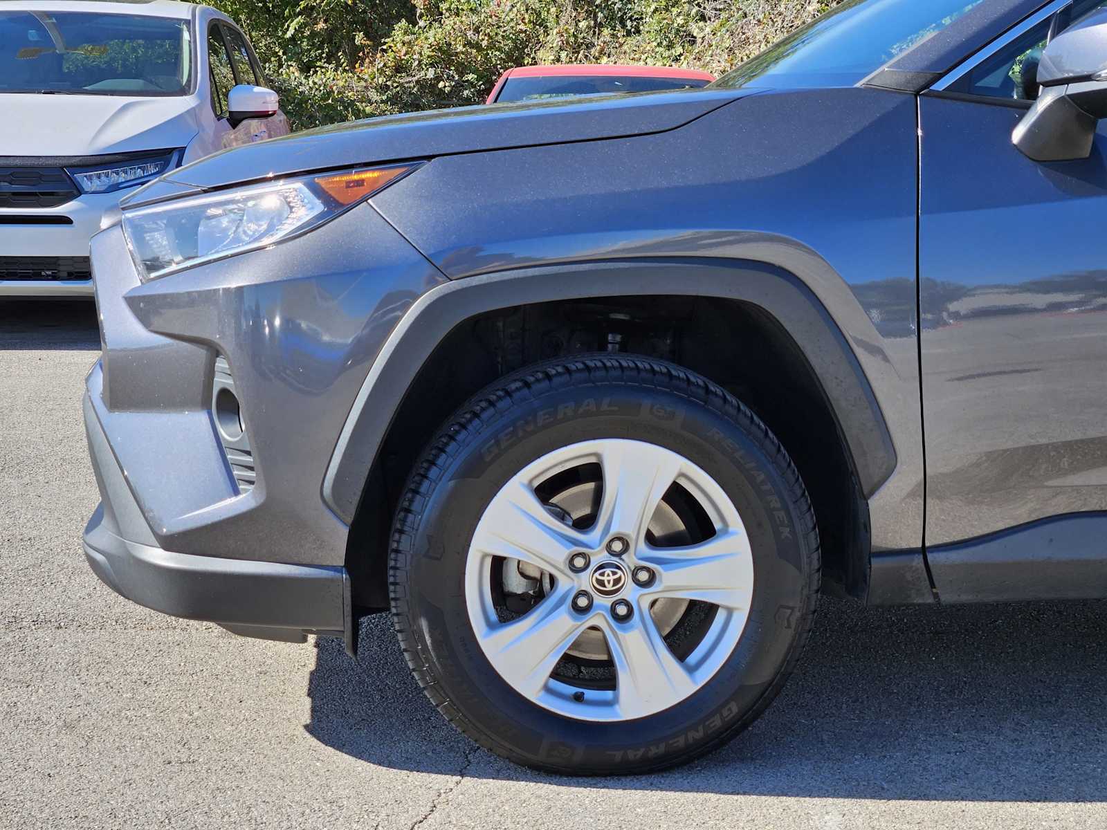 Thumbnail: 2021 Toyota RAV4 - 8