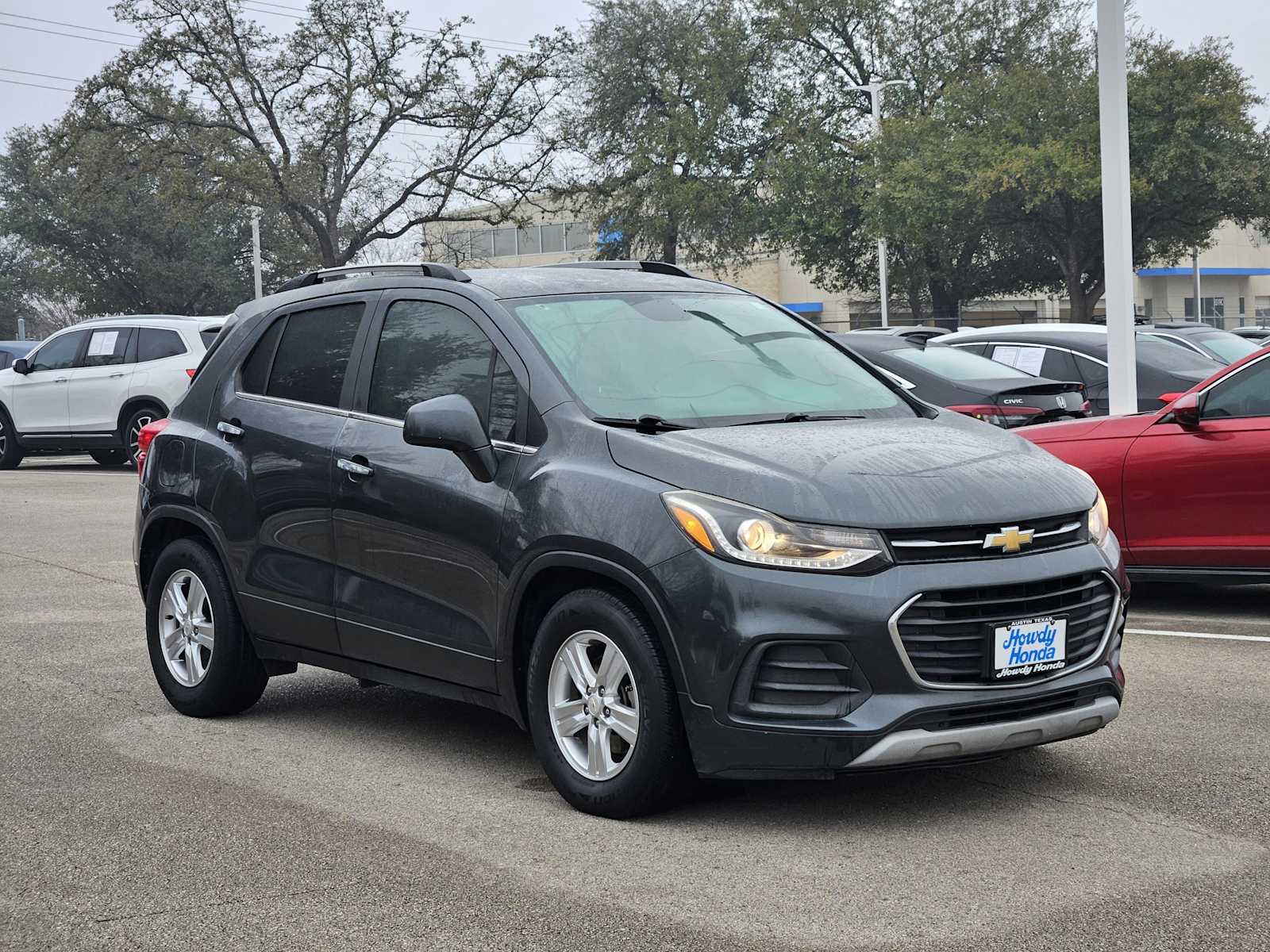 Thumbnail: 2018 Chevrolet Trax - 3