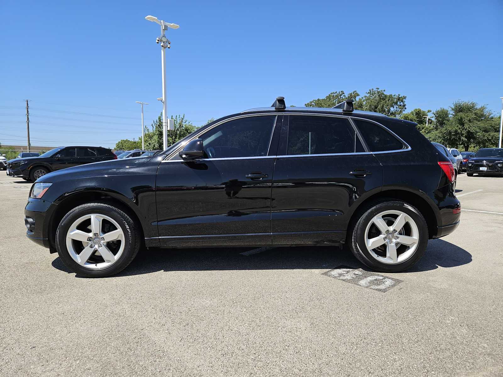 Thumbnail: 2010 Audi Q5 - 4
