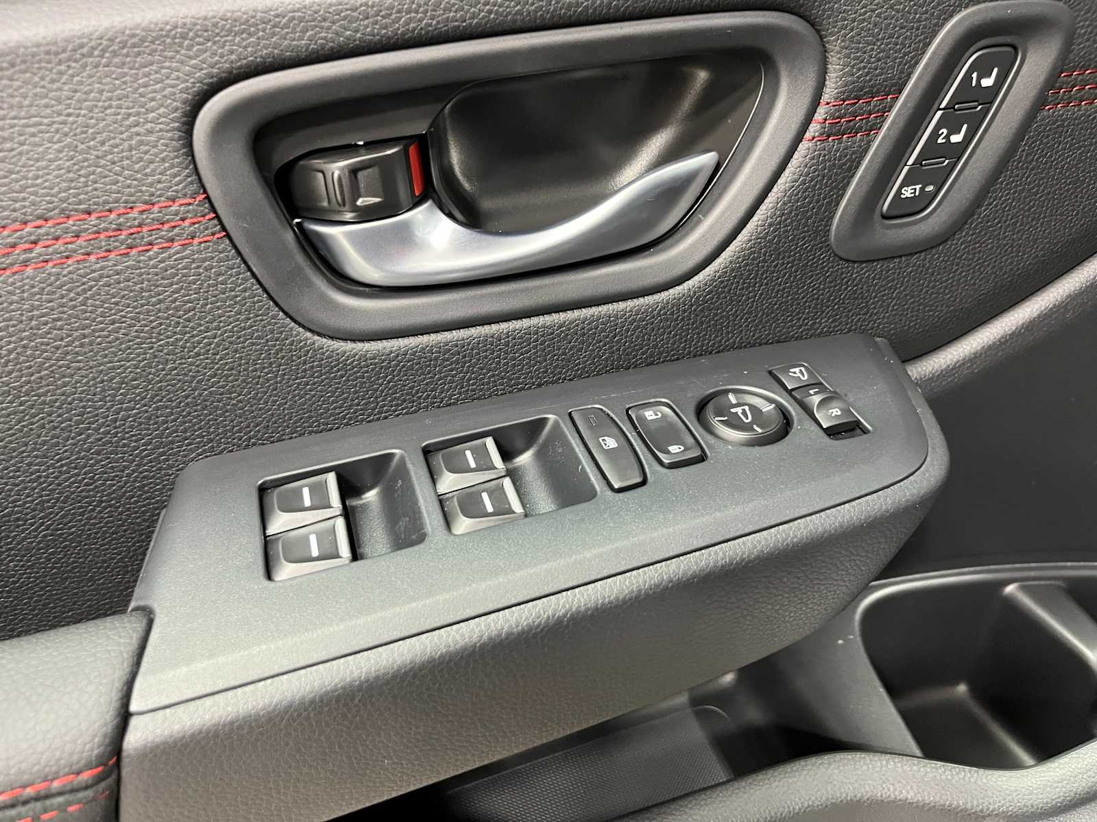 Thumbnail: 2026 Honda Pilot - 15